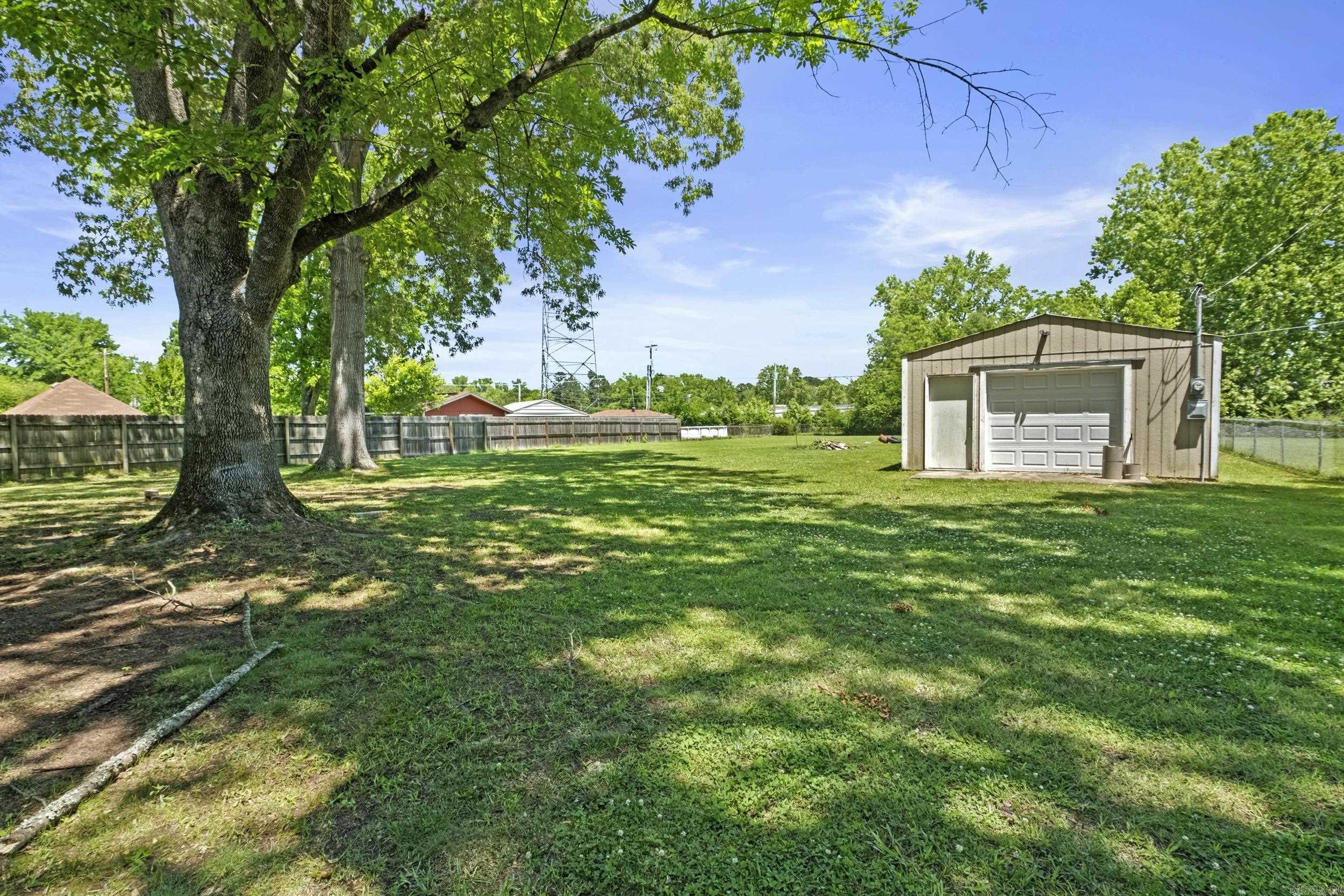 10  Bauer Dr  Sherwood, AR