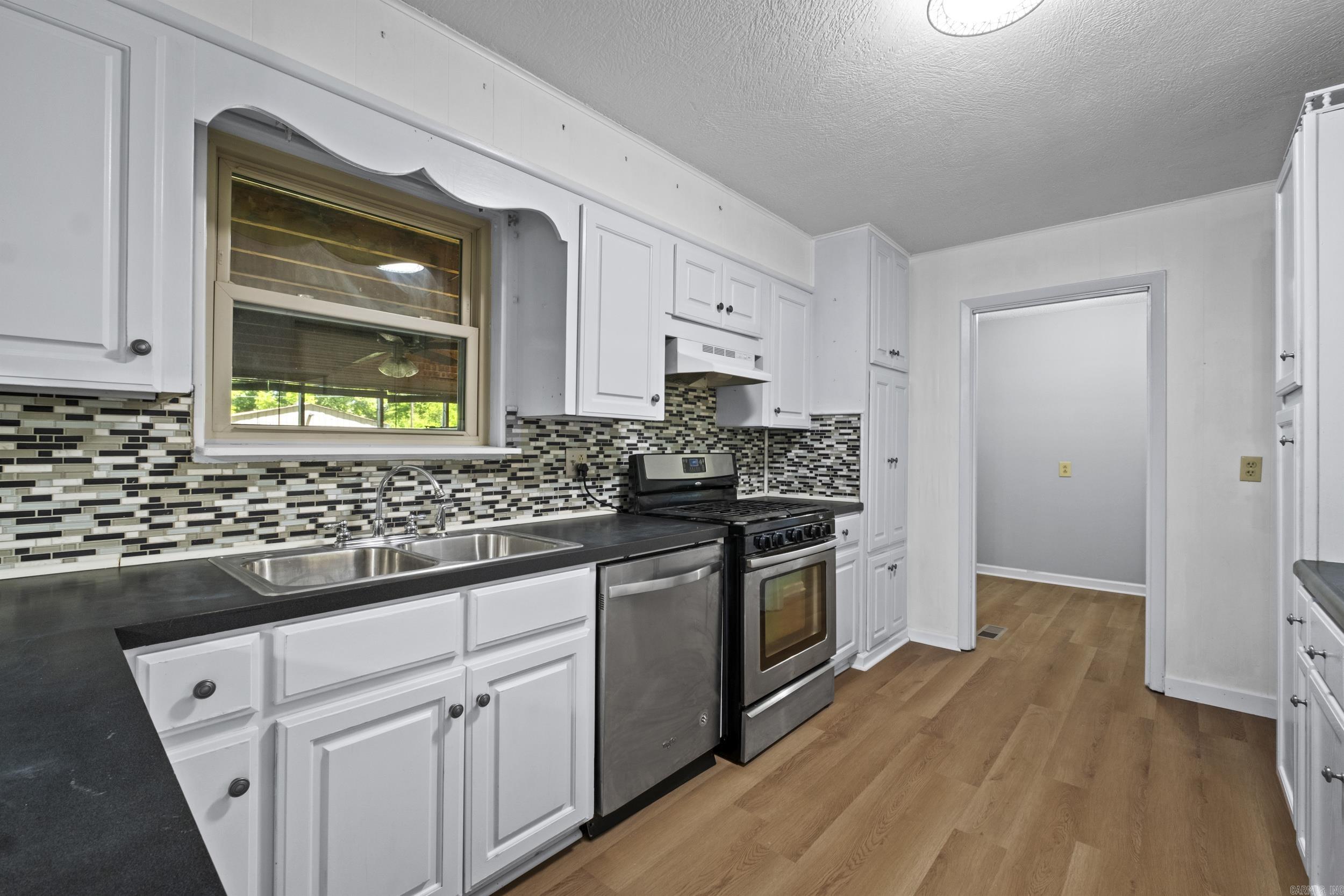 10  Bauer Dr  Sherwood, AR