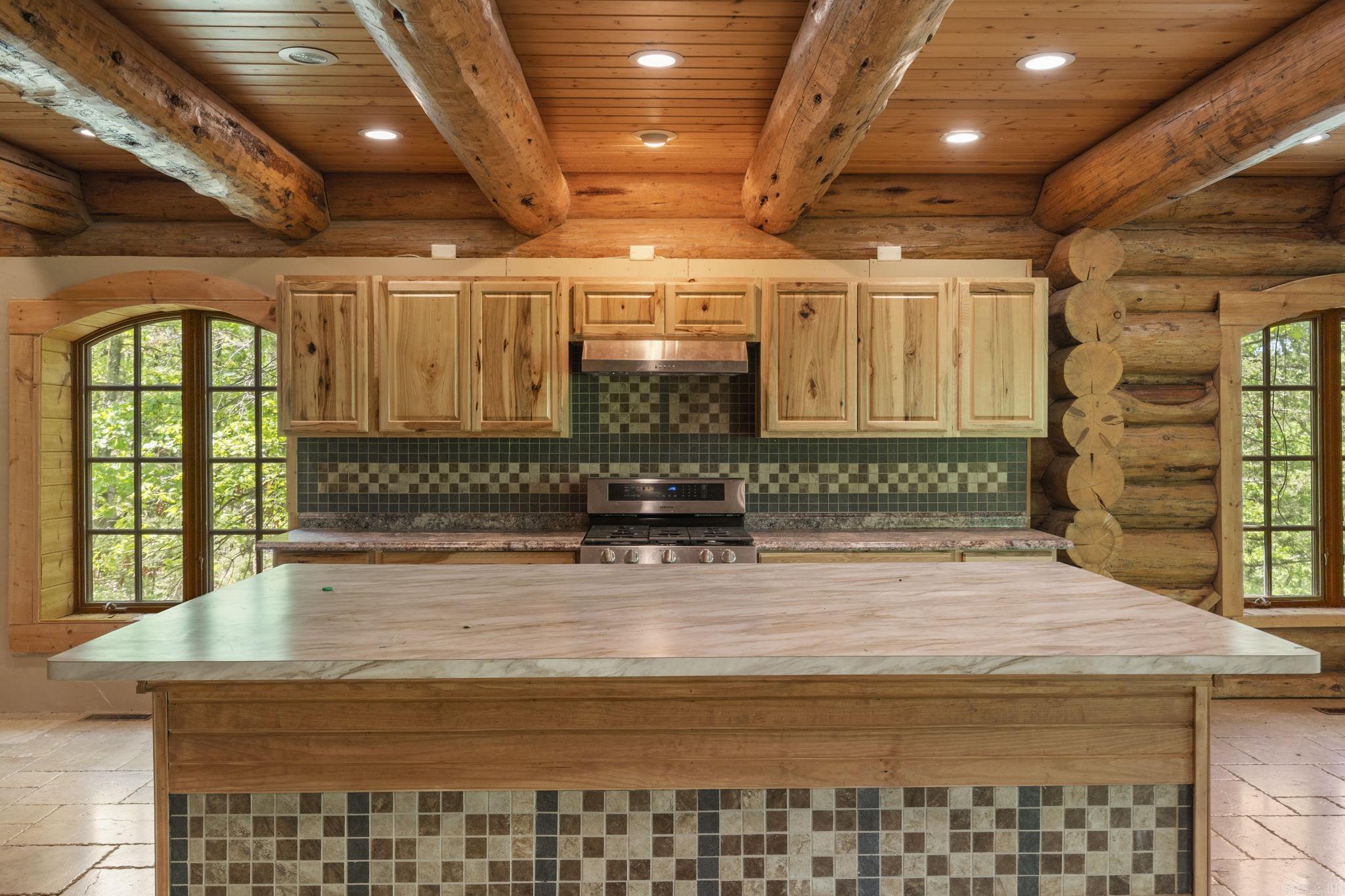 10836  Bray  Elkins, AR