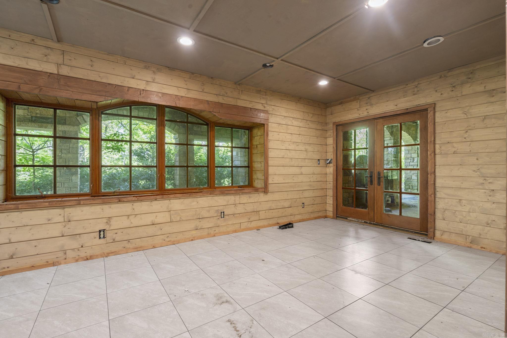 10836  Bray  Elkins, AR