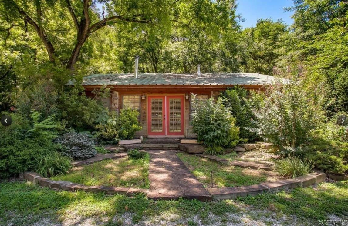 10836  Bray  Elkins, AR