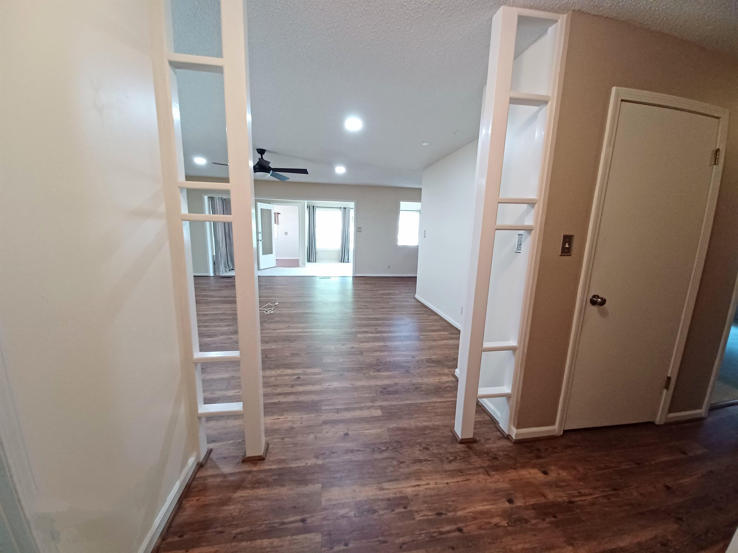 308  Parliament  Horseshoe Bend, AR