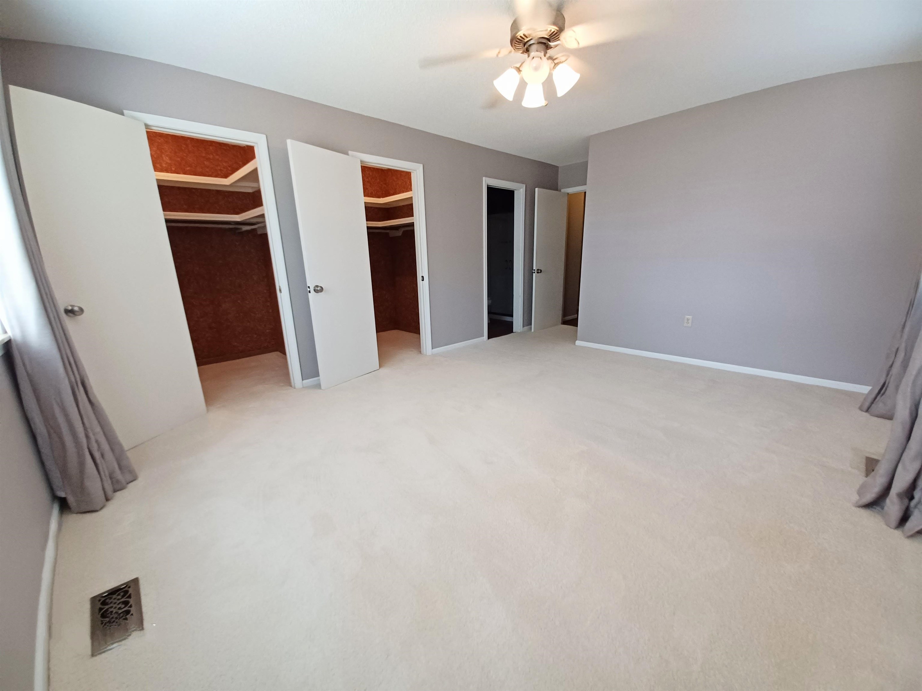 308  Parliament  Horseshoe Bend, AR