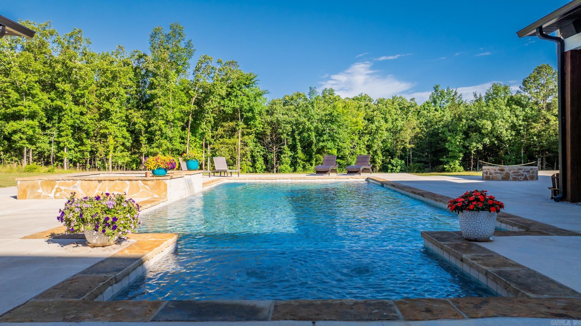 2995  Cresthaven  Conway, AR