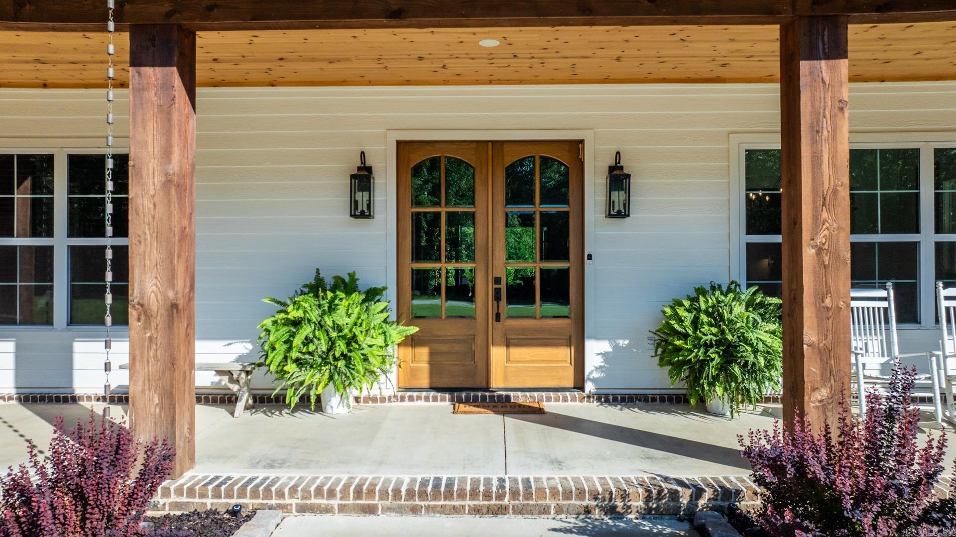 2995  Cresthaven  Conway, AR