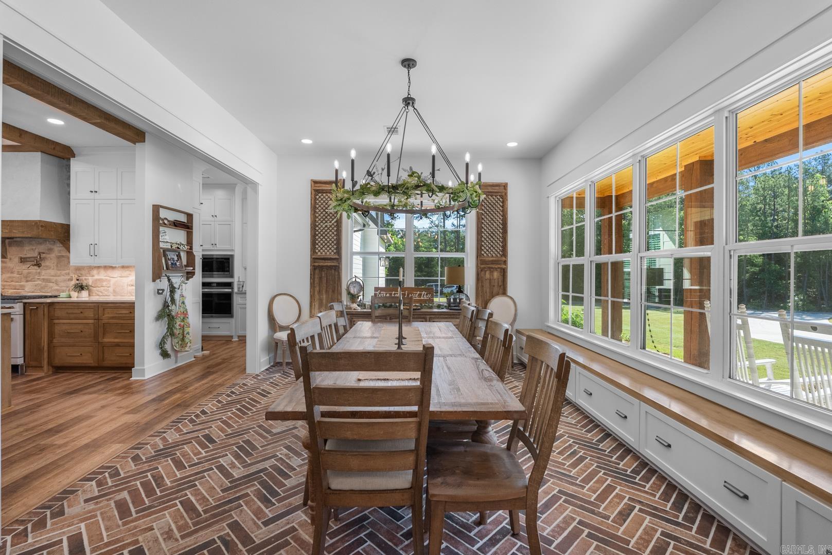2995  Cresthaven  Conway, AR