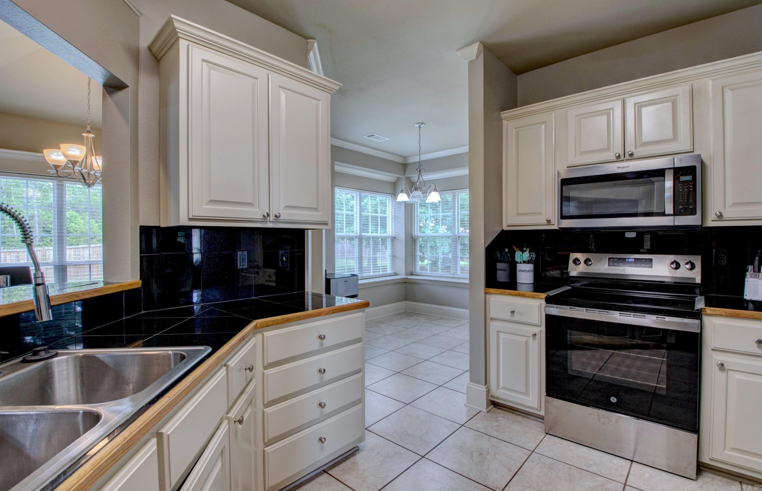 76  Woodridge  Little Rock, AR