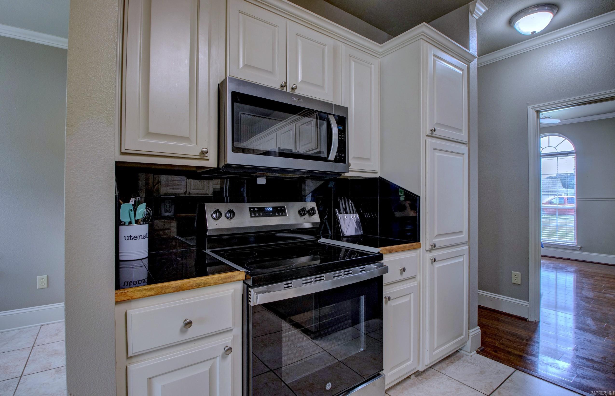 76  Woodridge  Little Rock, AR