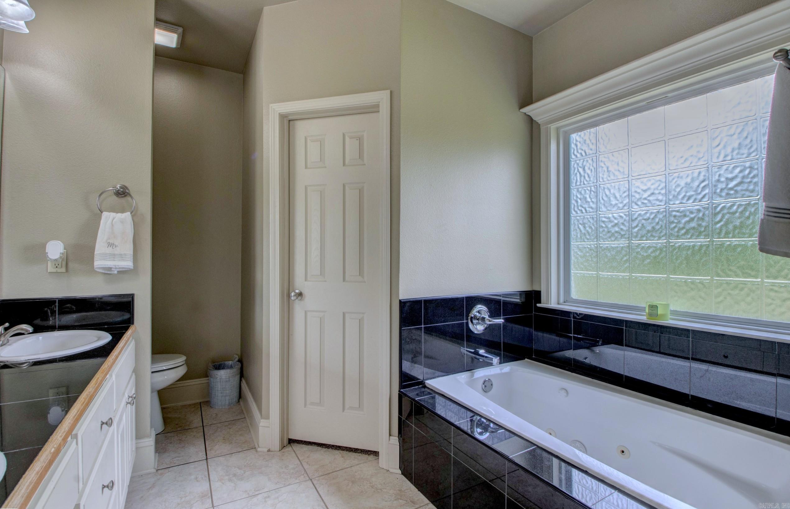 76  Woodridge  Little Rock, AR