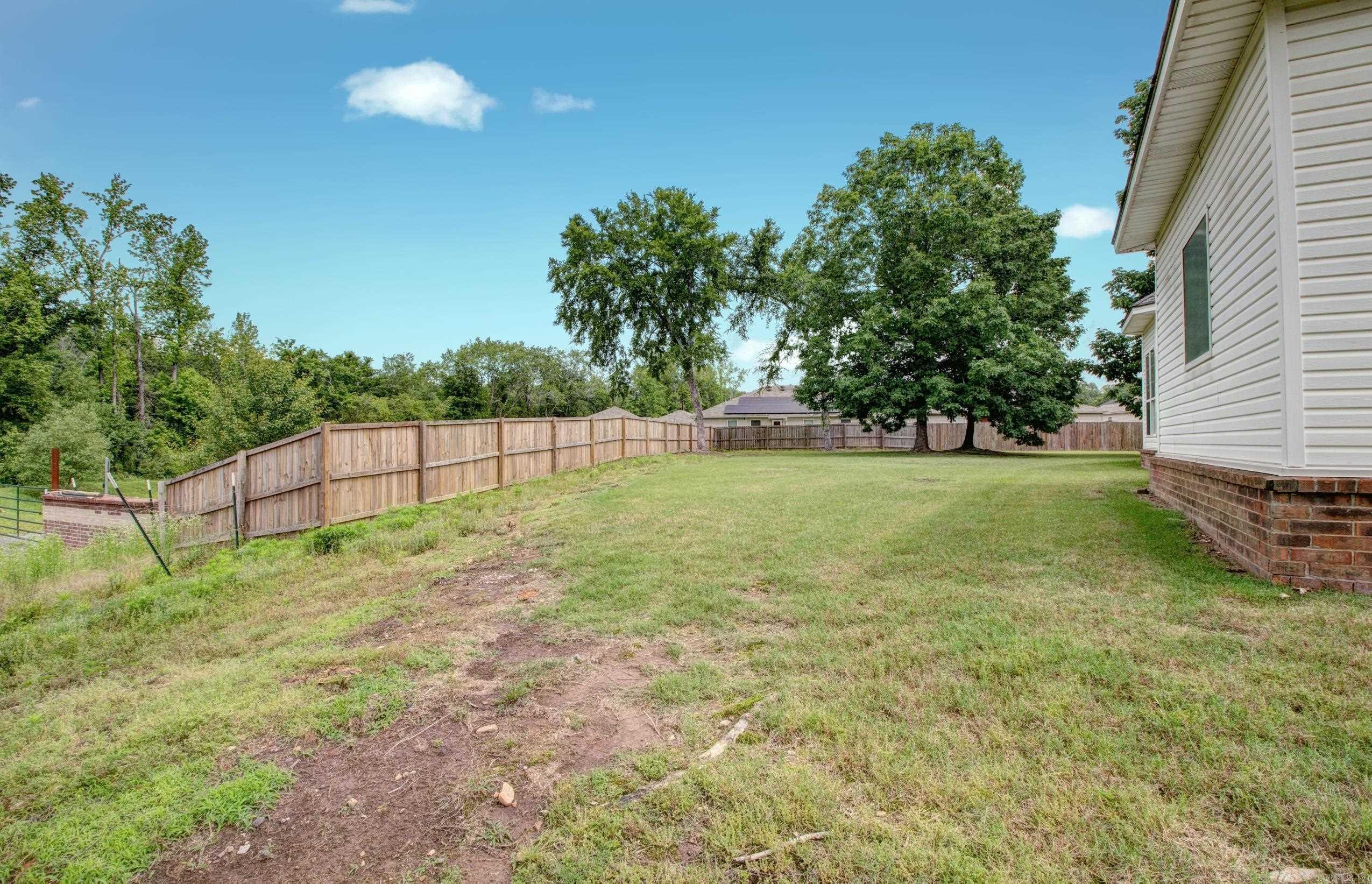 76  Woodridge  Little Rock, AR