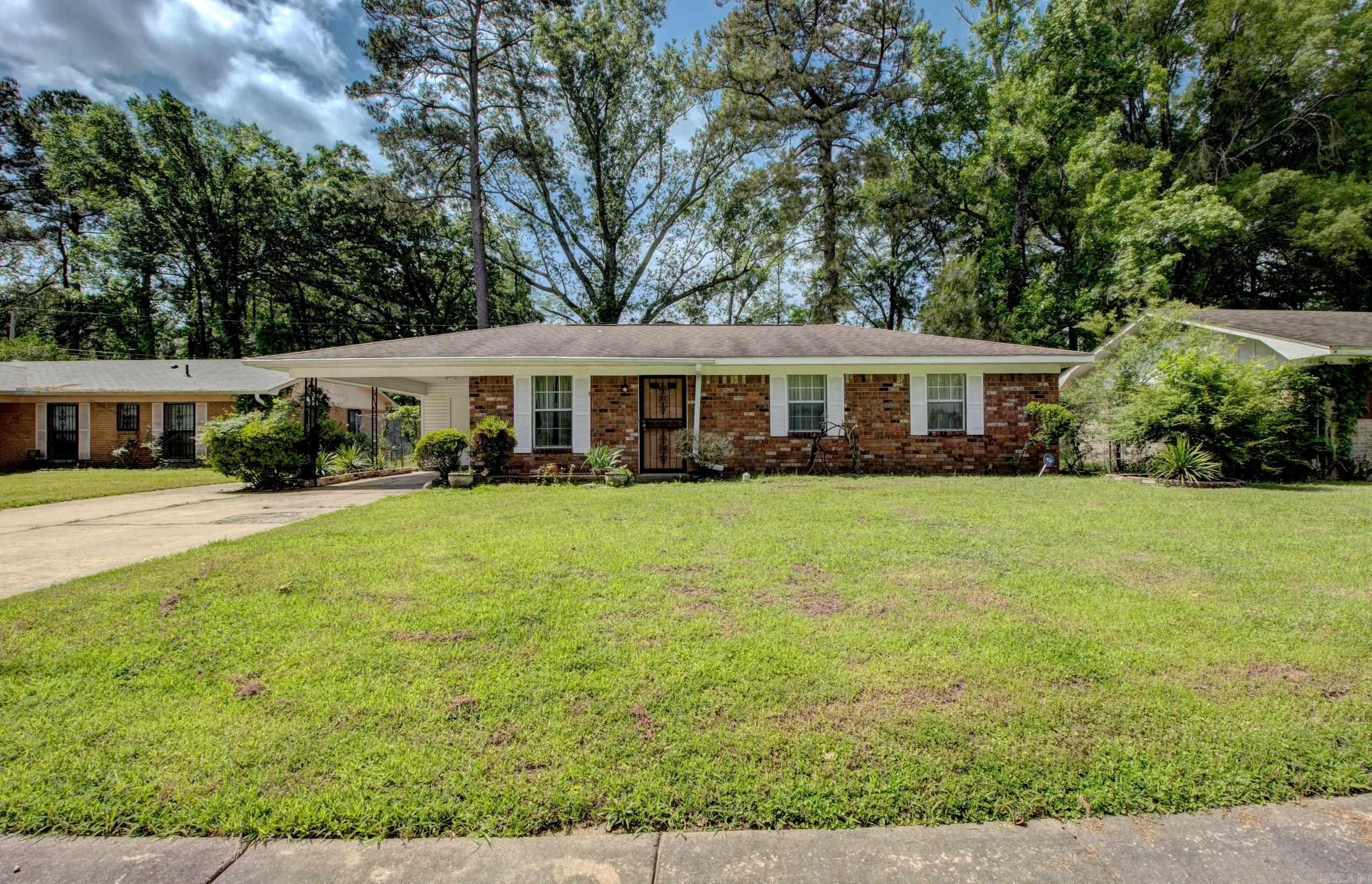 32  Bonnie Park Dr  Pine Bluff, AR