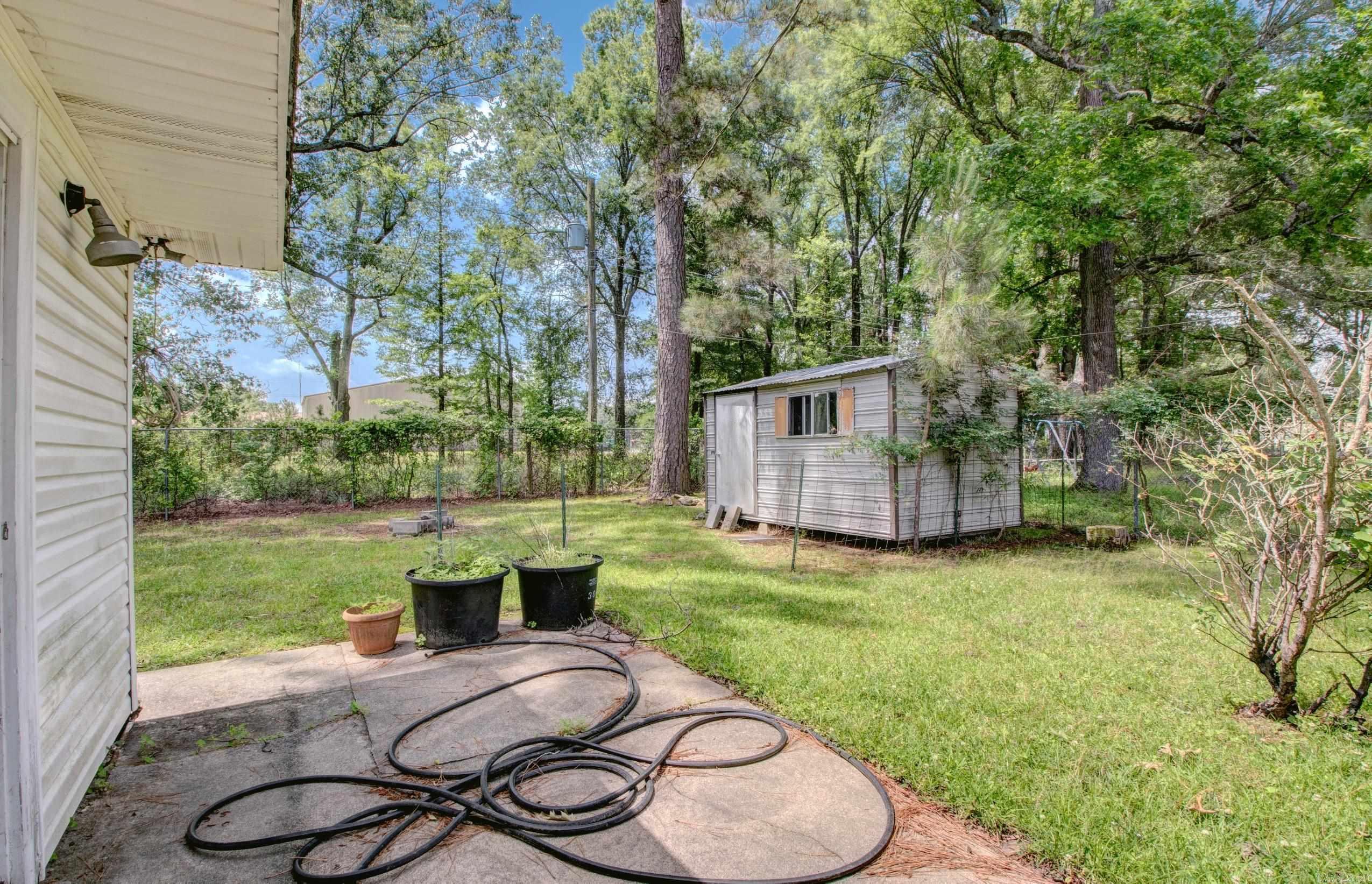 32  Bonnie Park Dr  Pine Bluff, AR