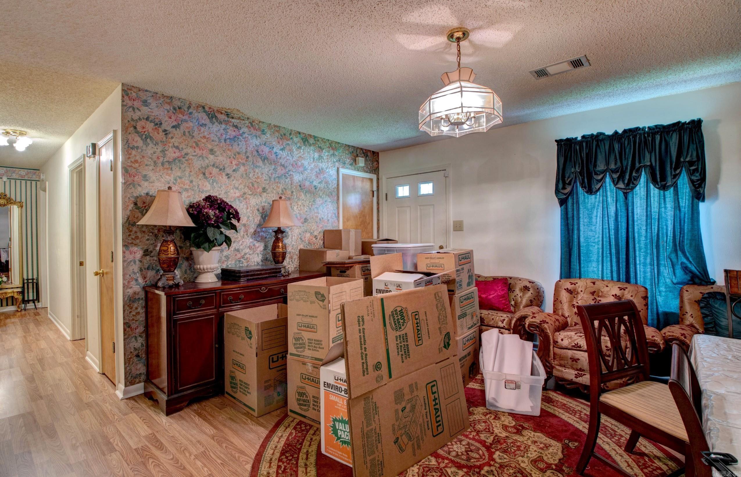 32  Bonnie Park Dr  Pine Bluff, AR
