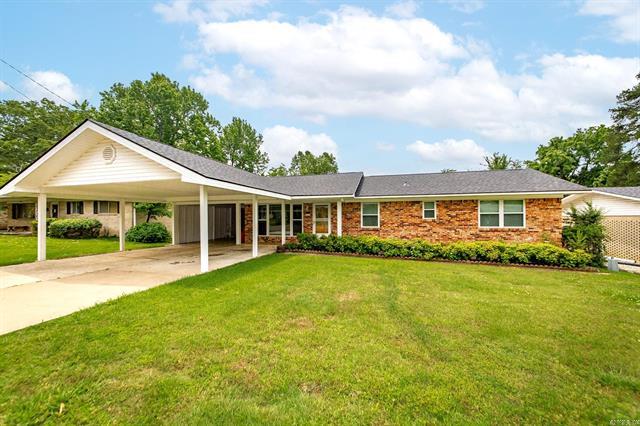 111  Camellia  Hot Springs, AR