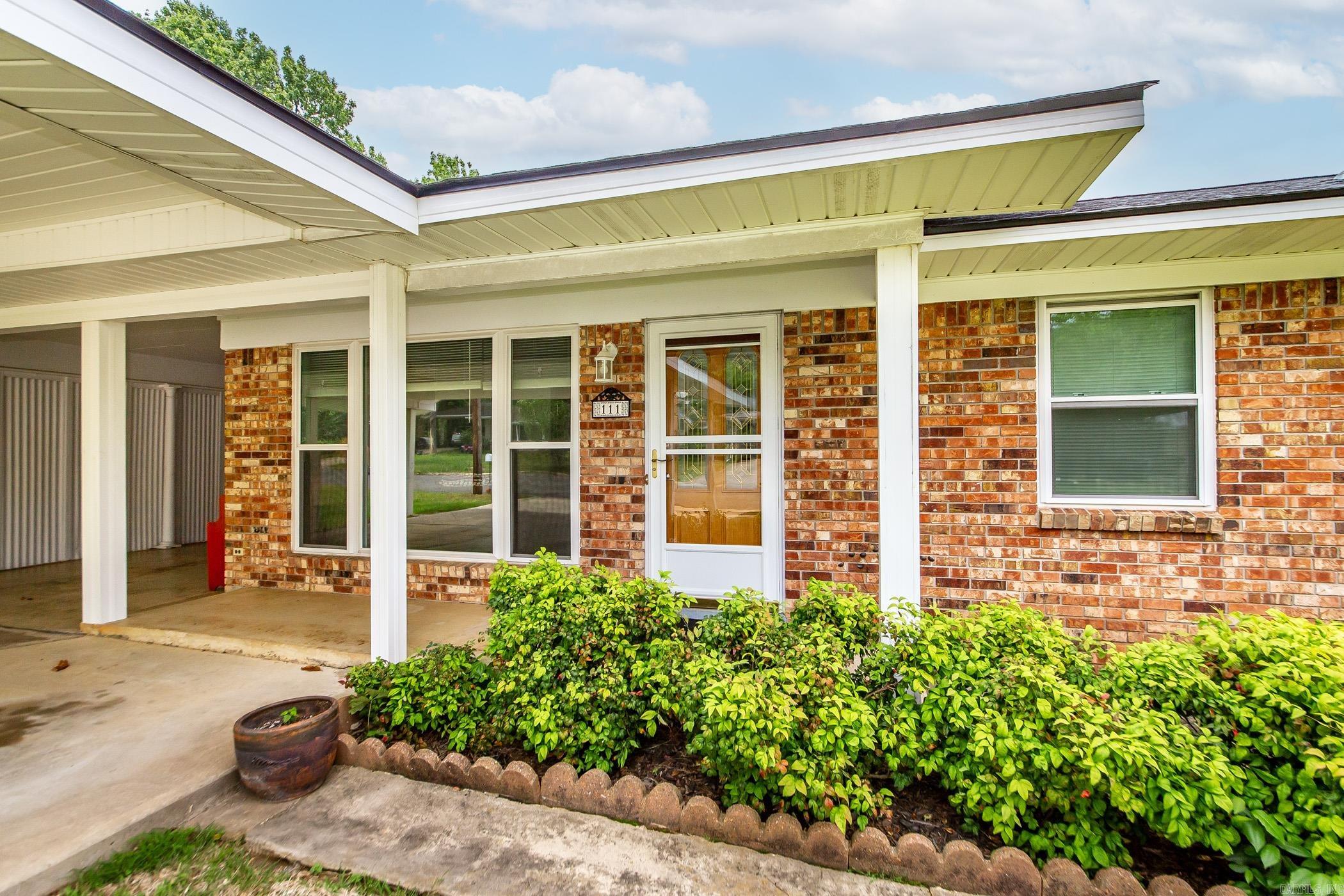 111  Camellia  Hot Springs, AR