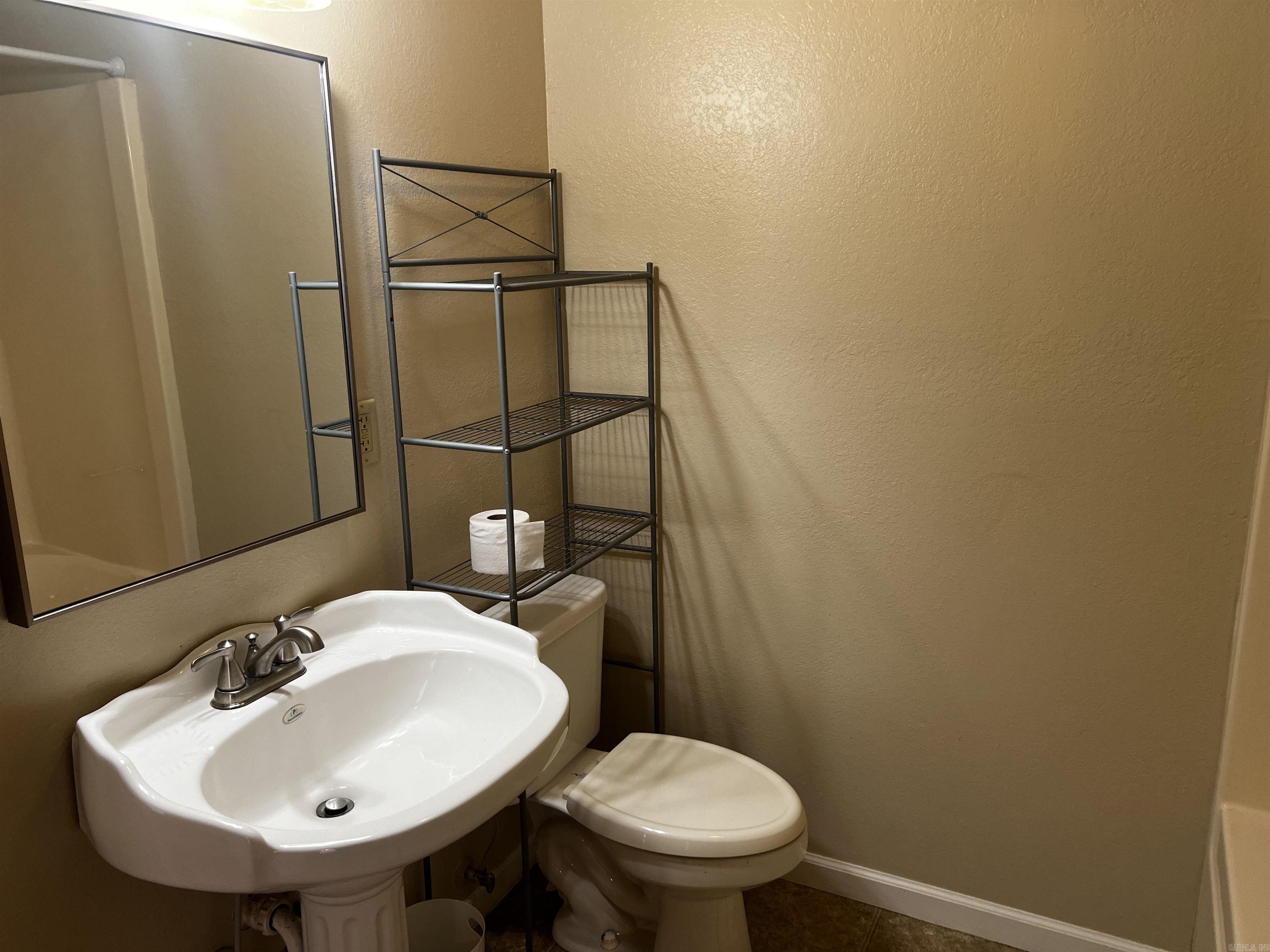 2332  Lakewood Drive  Heber Springs, AR