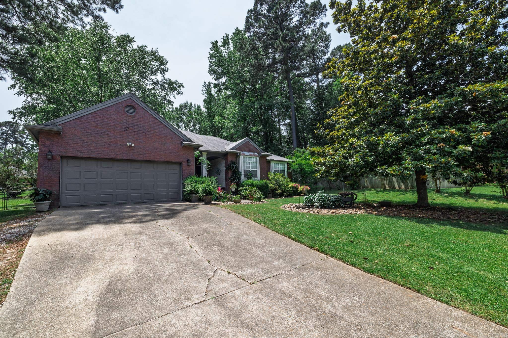 15  Edgewood  Arkadelphia, AR