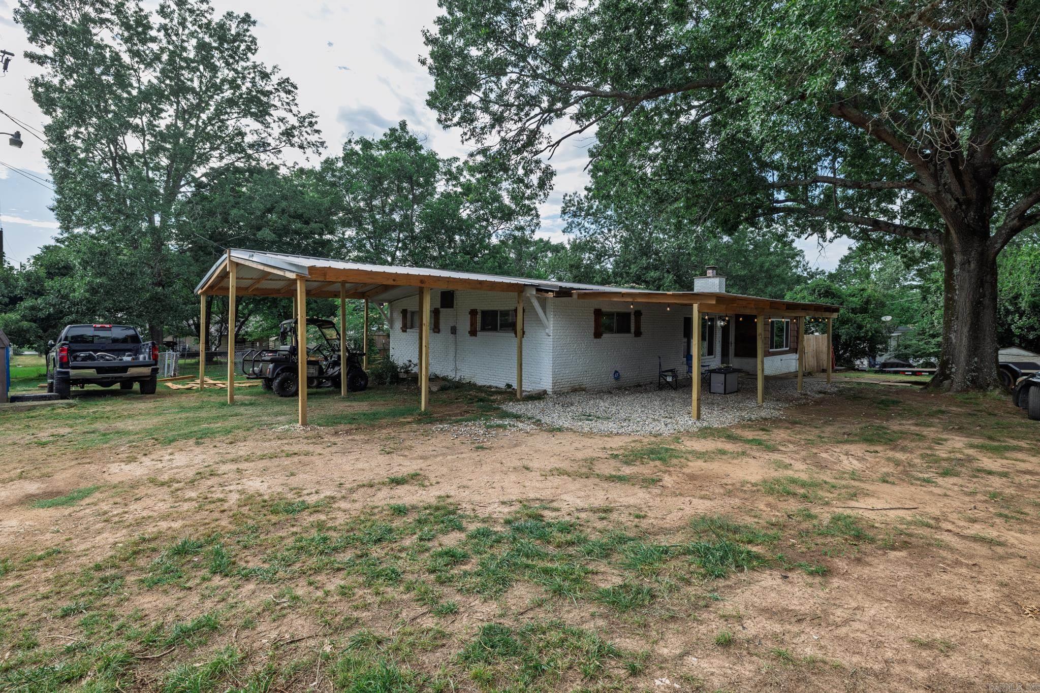 380  Long Beach  Hot Springs, AR