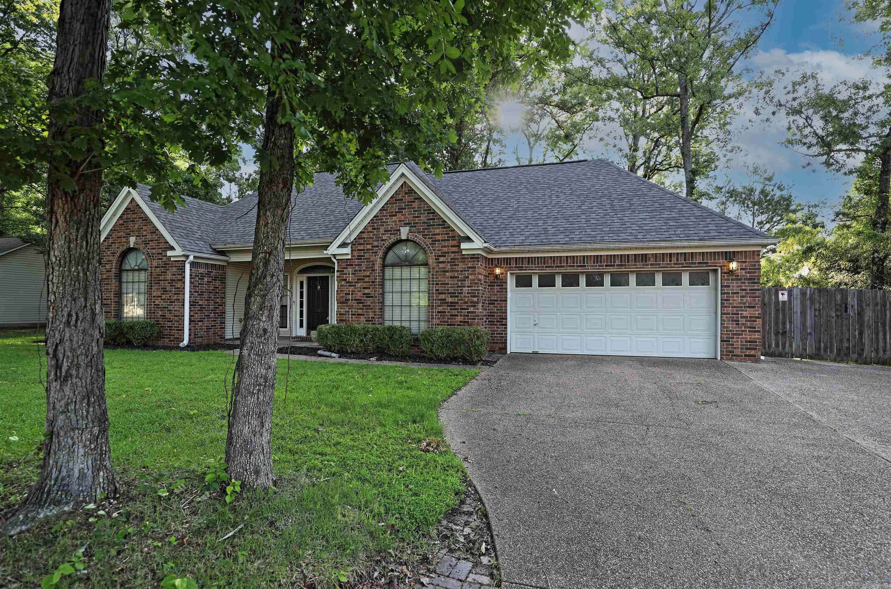 1309  Frontier  White Hall, AR