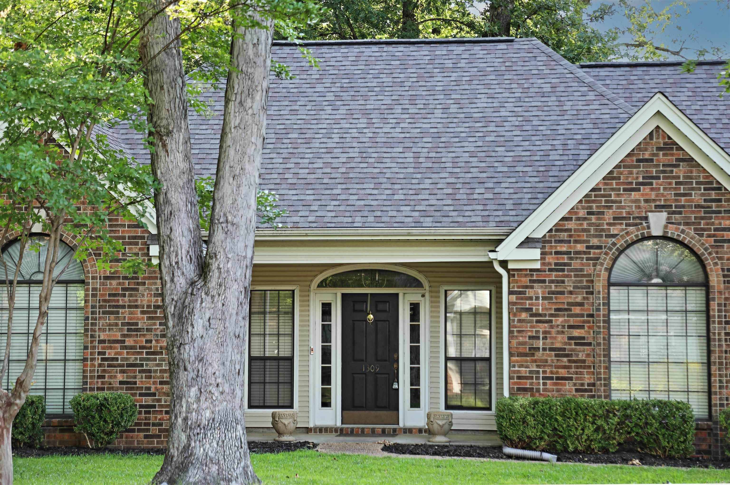 1309  Frontier  White Hall, AR