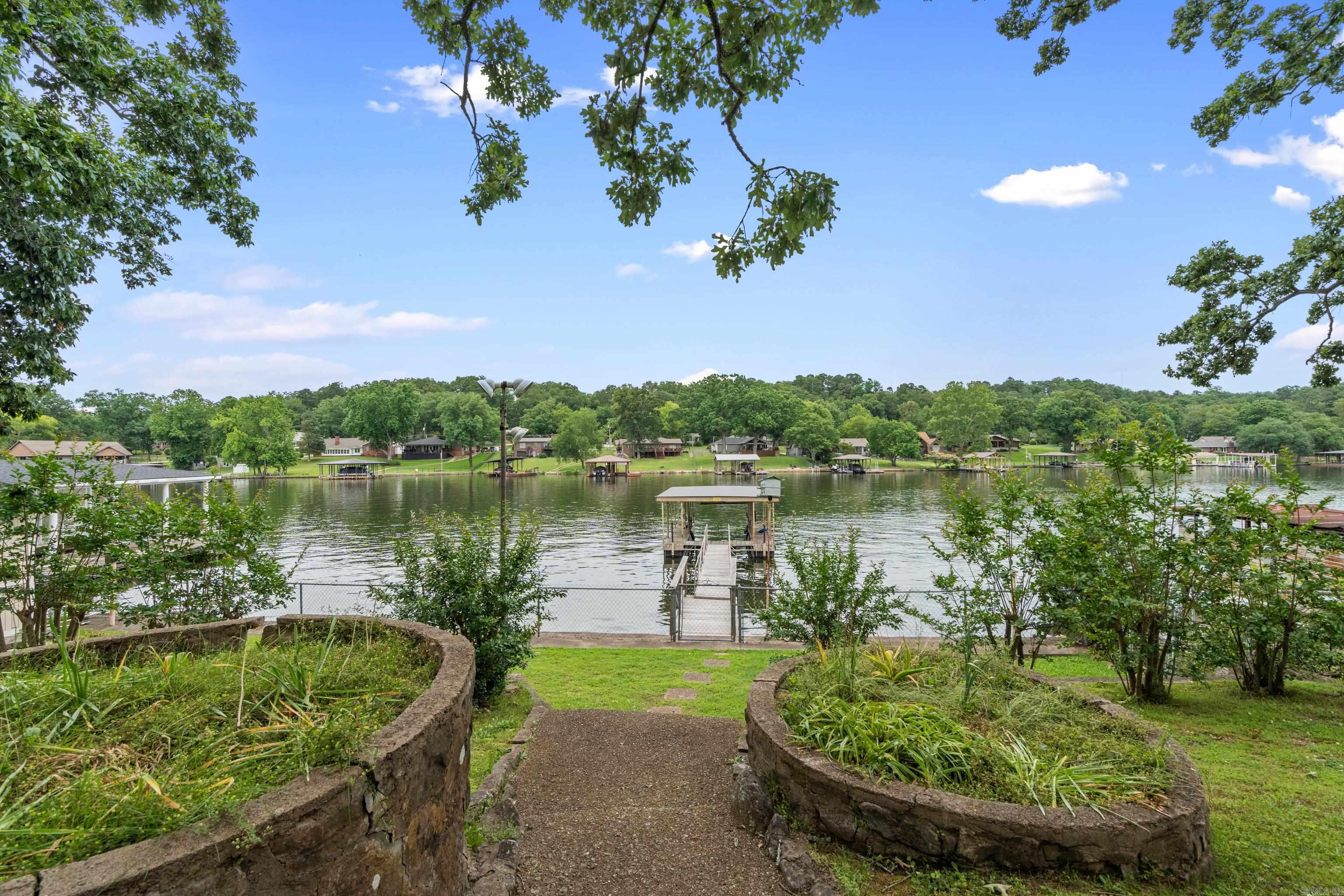 365  Lakeland  Hot Springs, AR