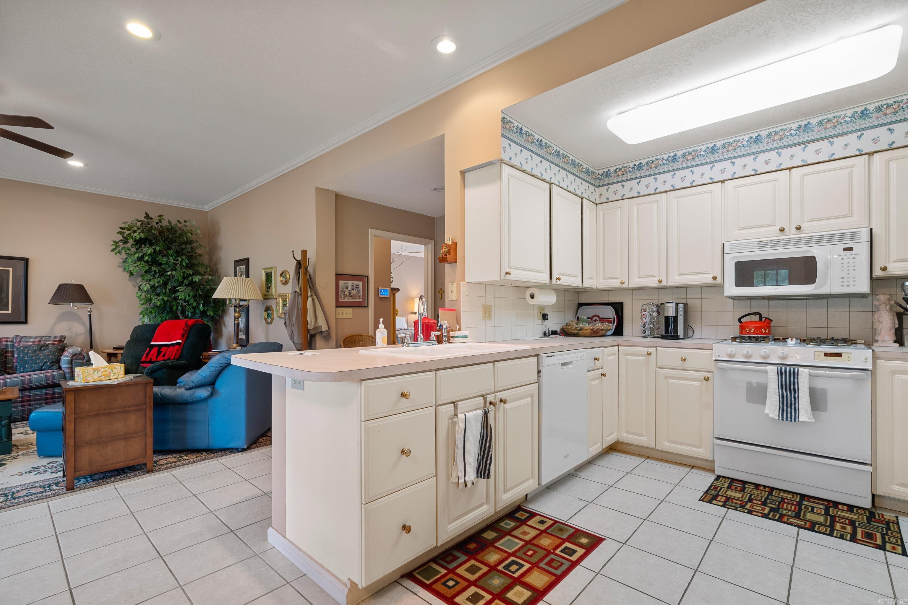 365  Lakeland  Hot Springs, AR