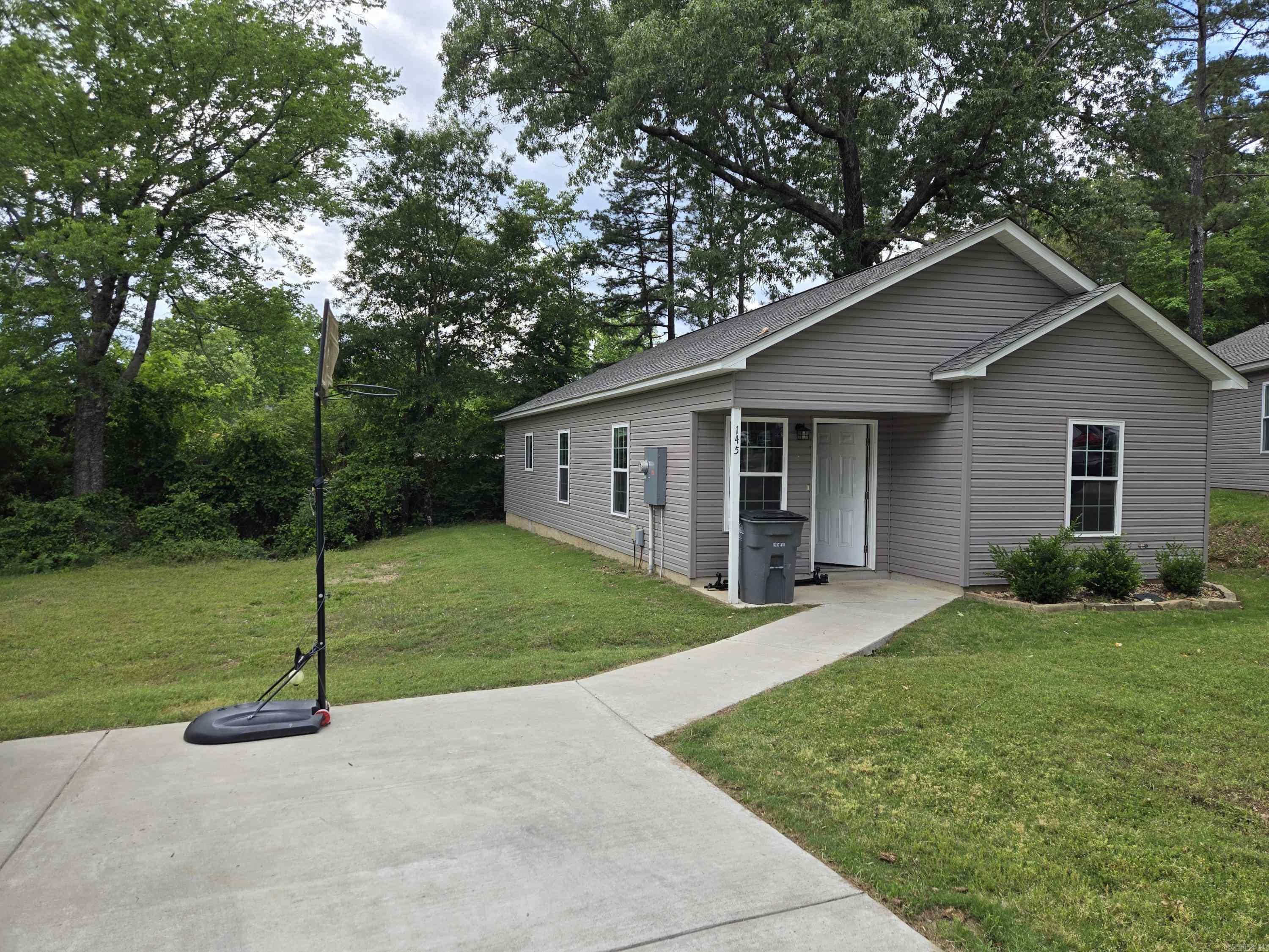 145  Chelle  Hot Springs, AR
