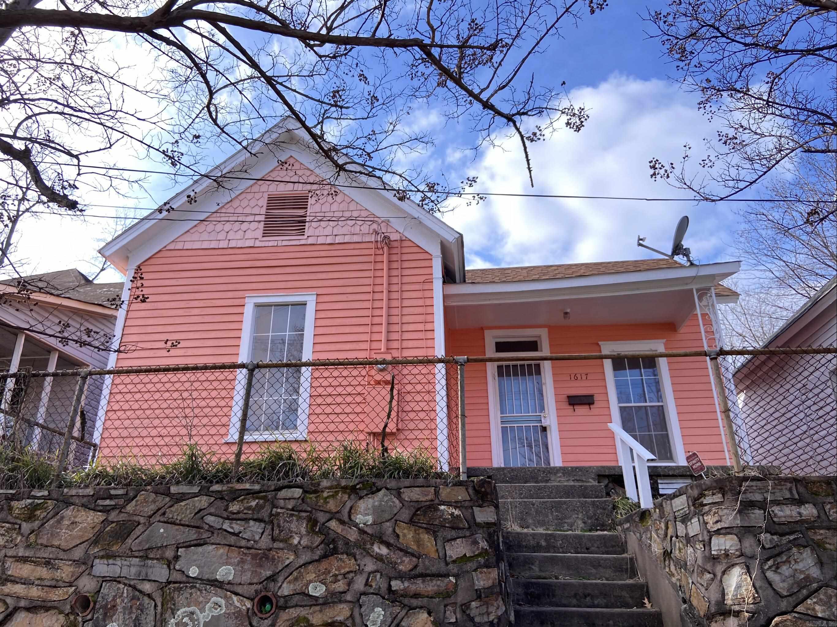1617  Maple  North Little Rock, AR