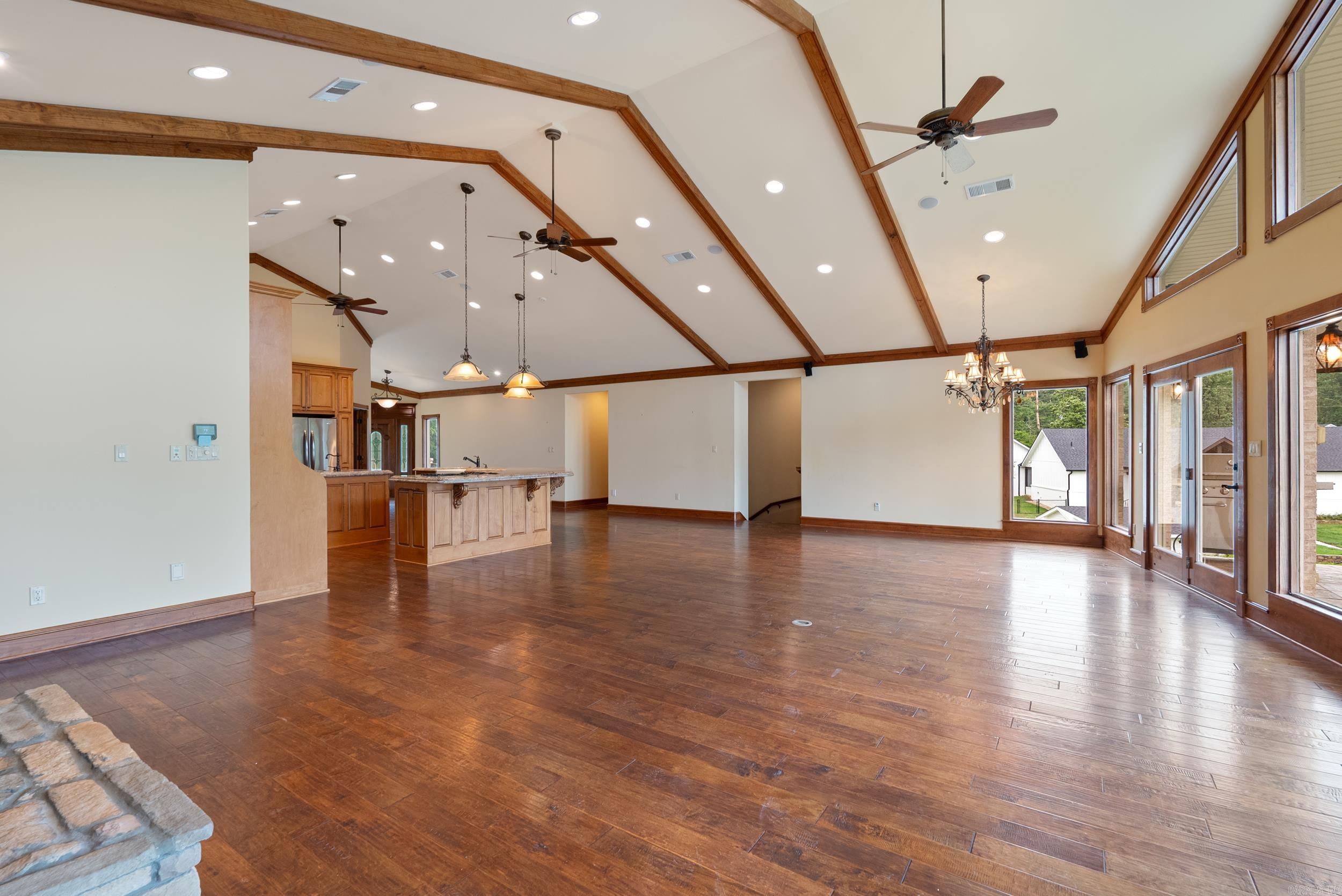 261  Peninsula  Hot Springs, AR
