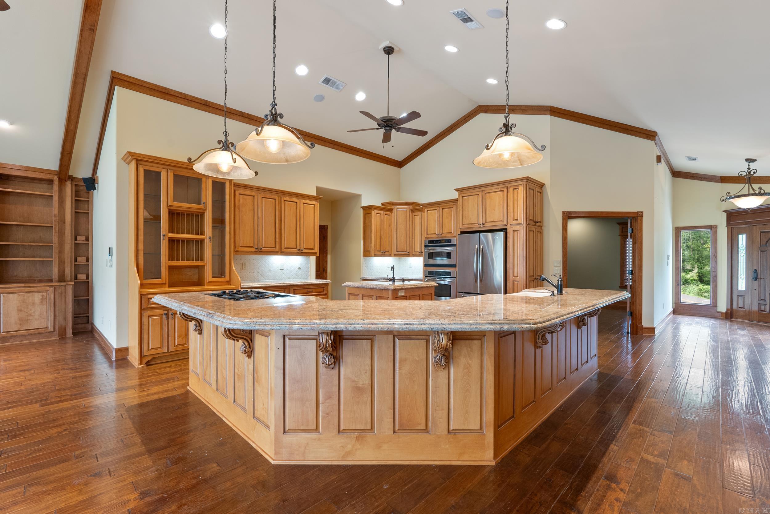 261  Peninsula  Hot Springs, AR