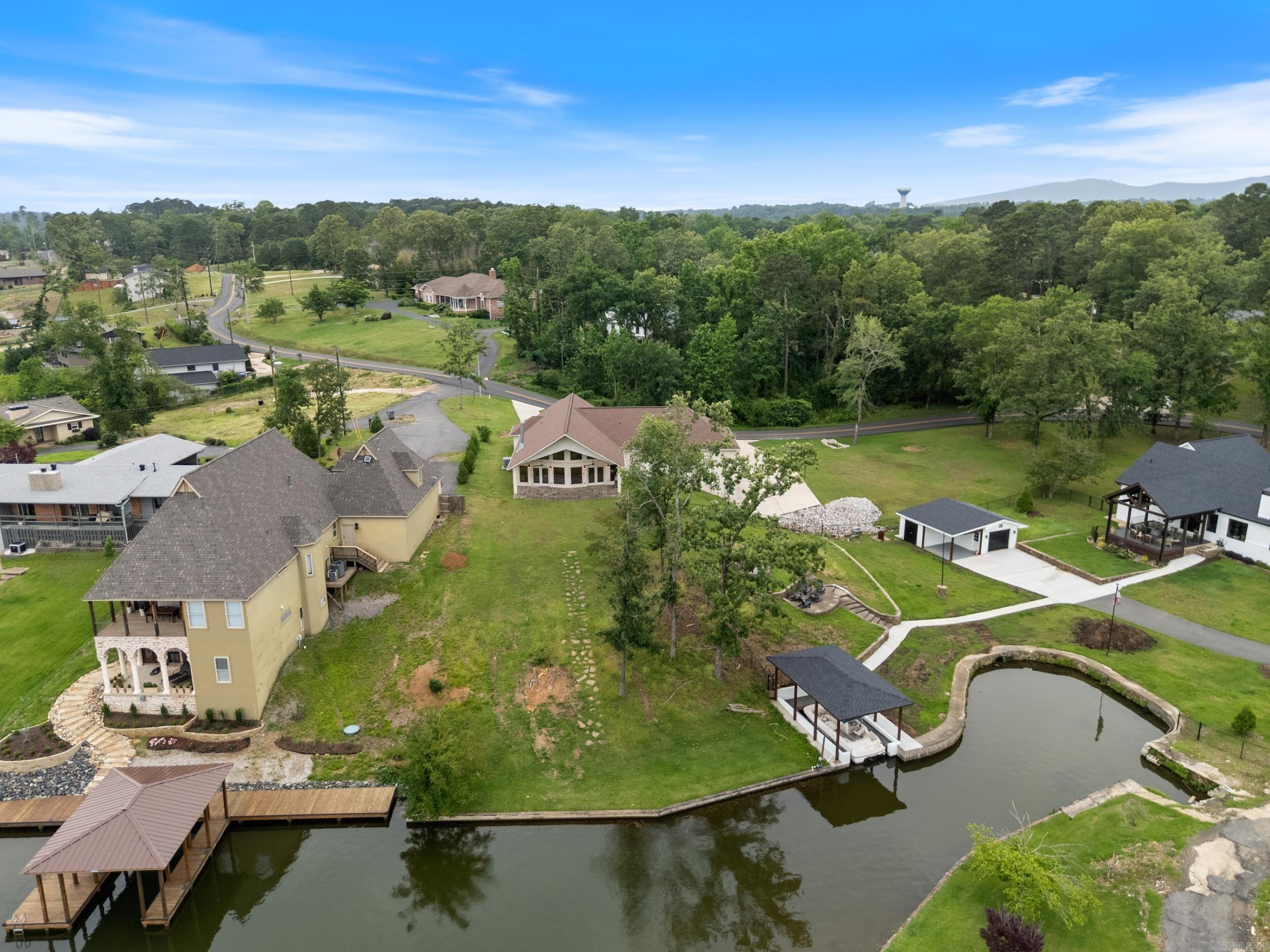 261  Peninsula  Hot Springs, AR