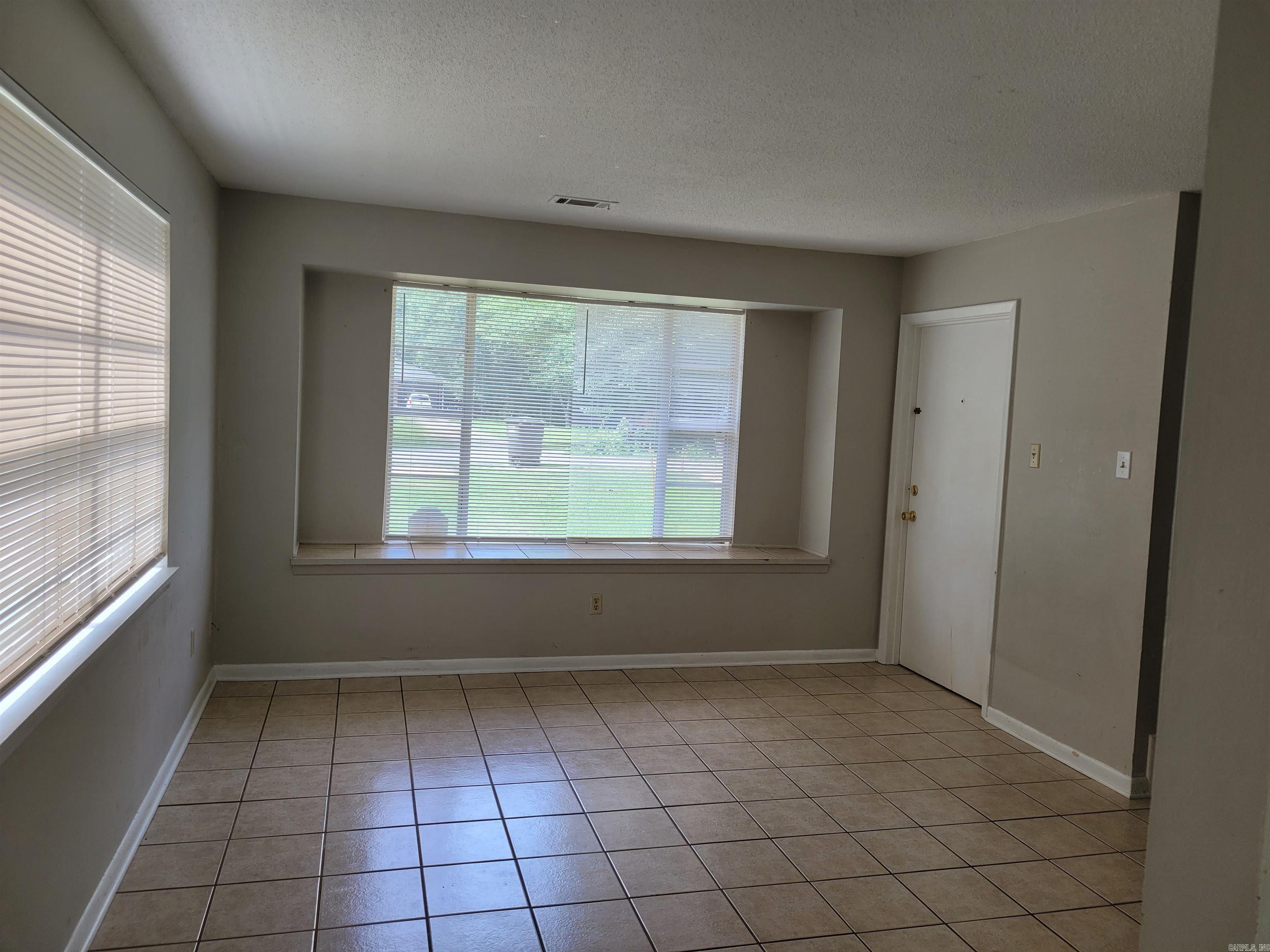 1311 / 1317  Madden  Jacksonville, AR
