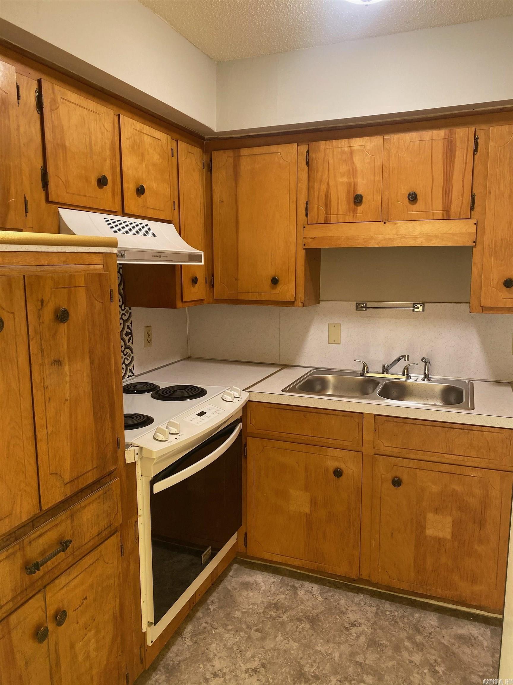 1311 / 1317  Madden  Jacksonville, AR