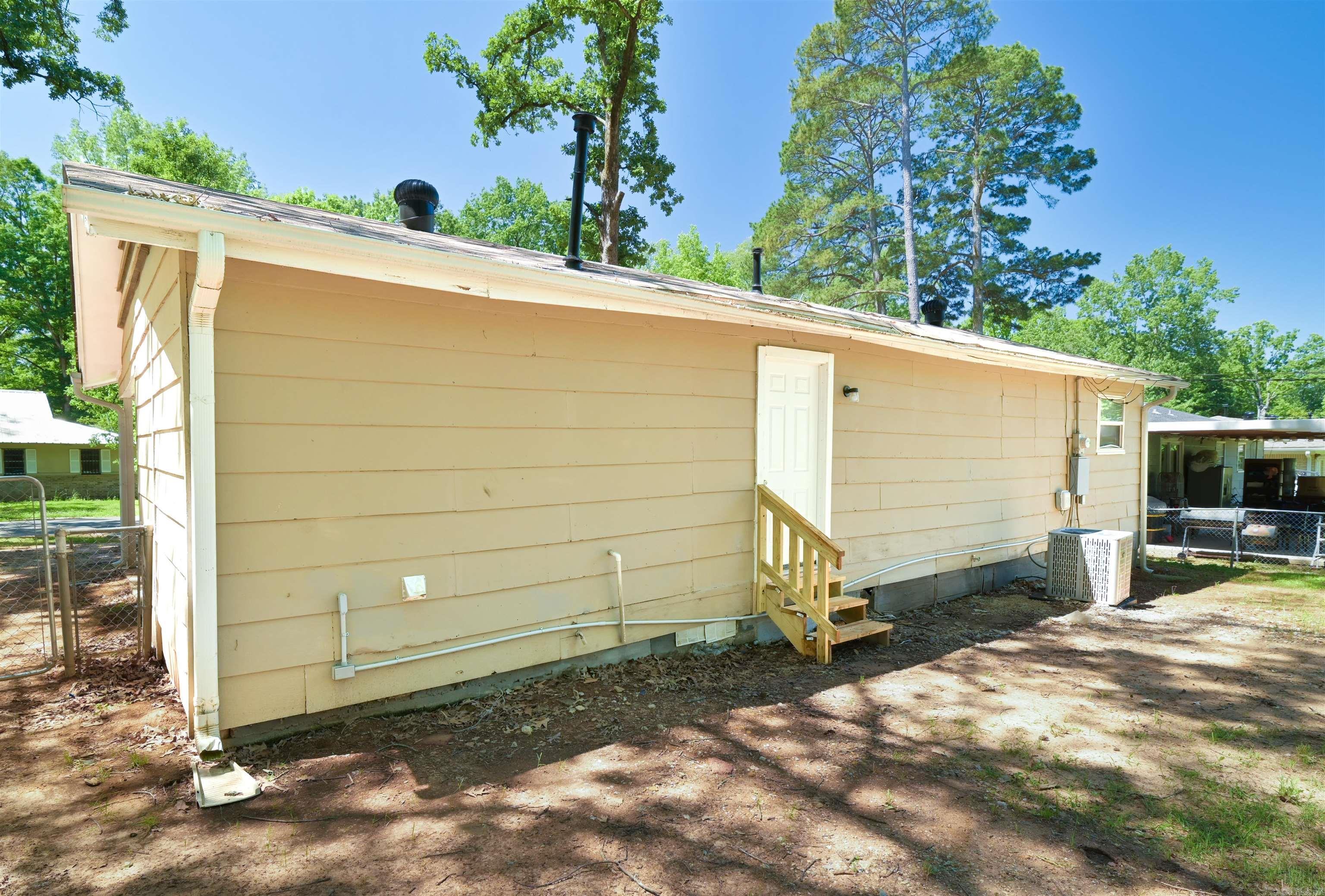 7710  Bradley Dr  Little Rock, AR