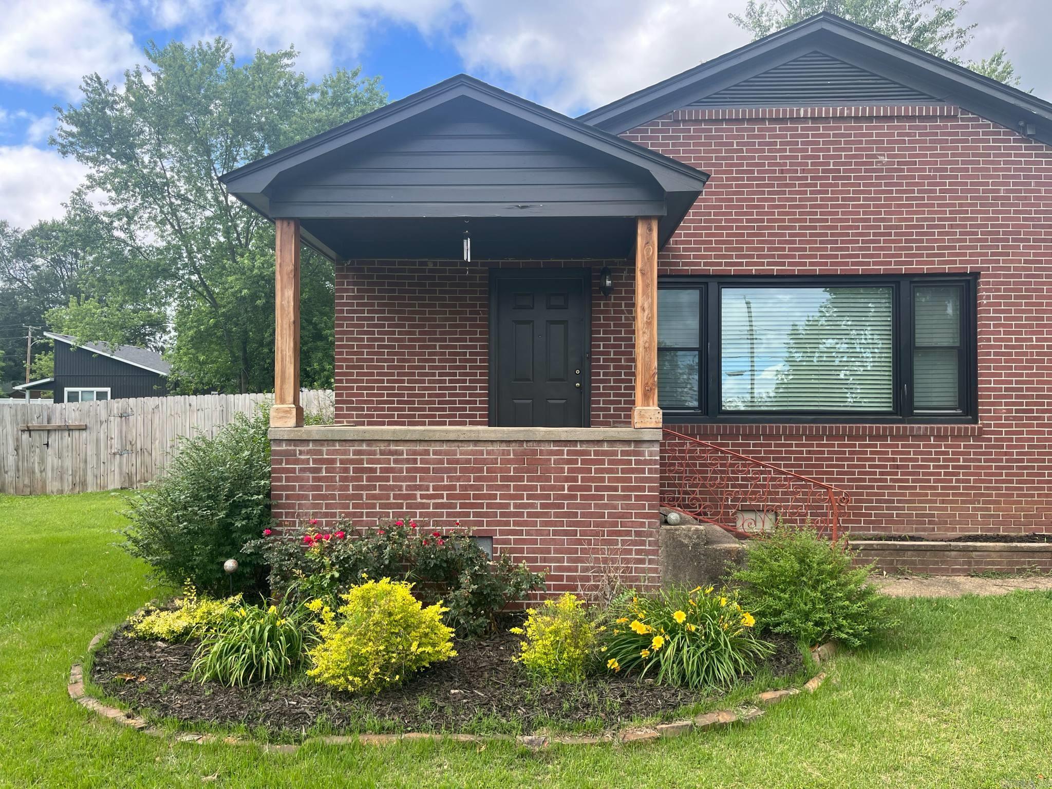 1809  Church Ave  Mena, AR