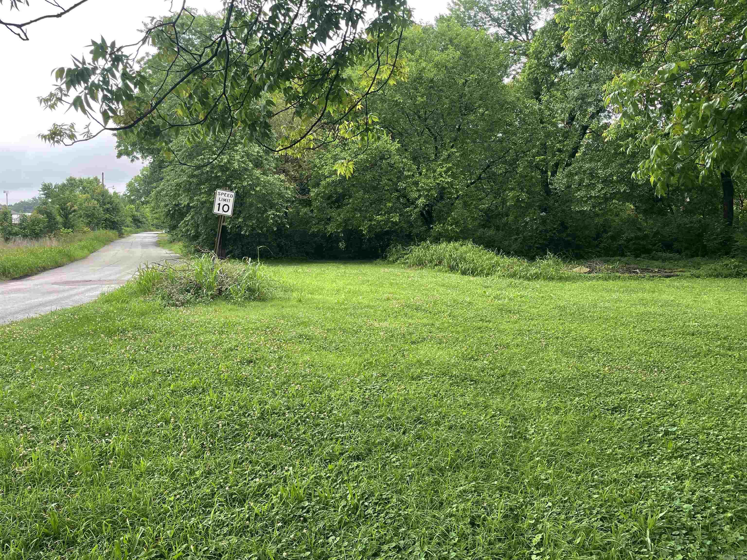 102 E First  Bald Knob, AR