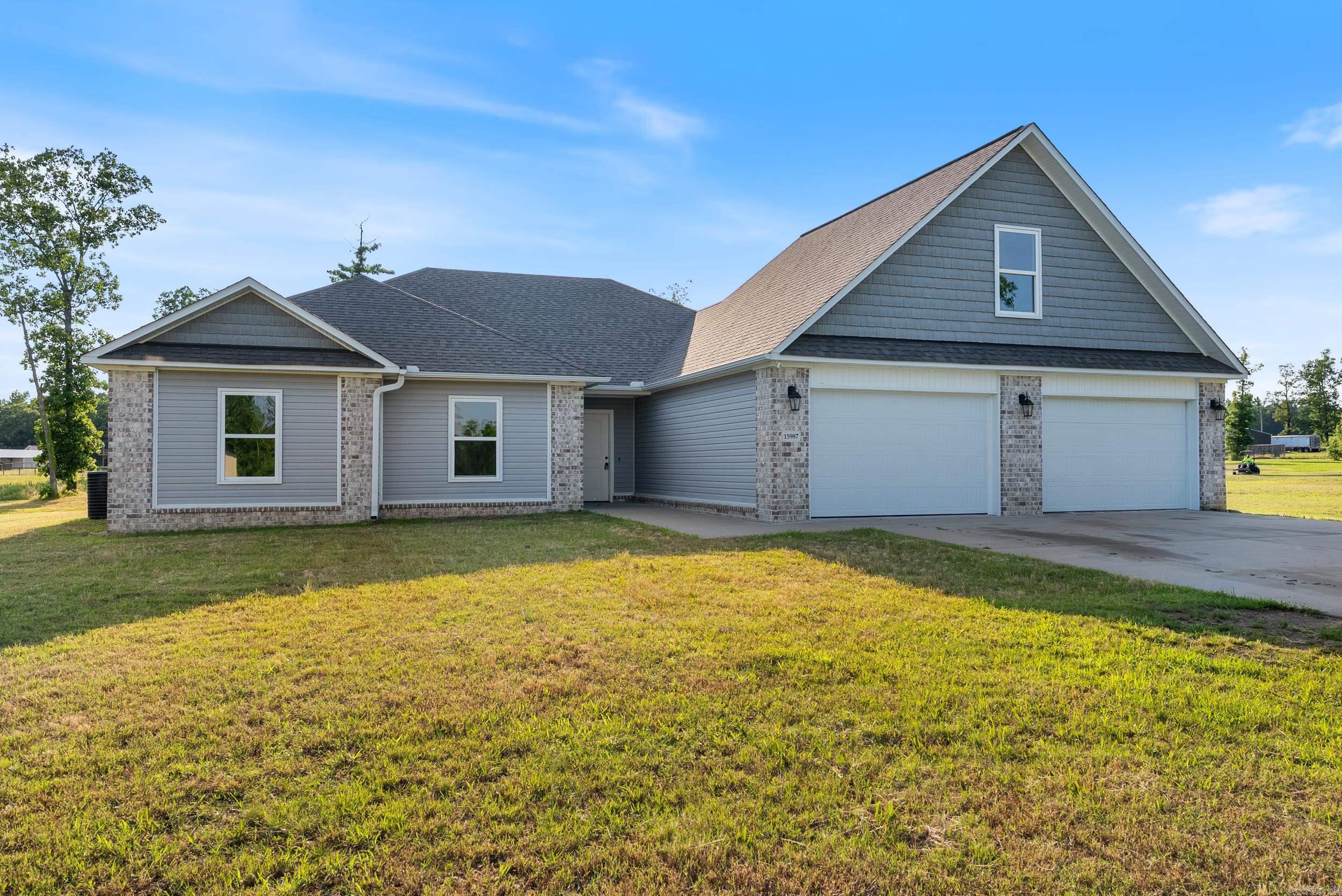 15987 E Miller Sardis Road Bauxite, AR 72011