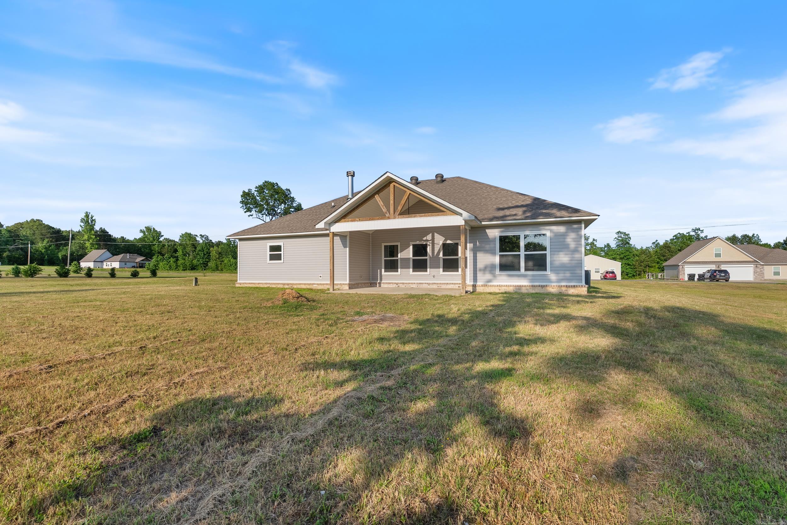 15987 E Miller Sardis Road Bauxite, AR 72011