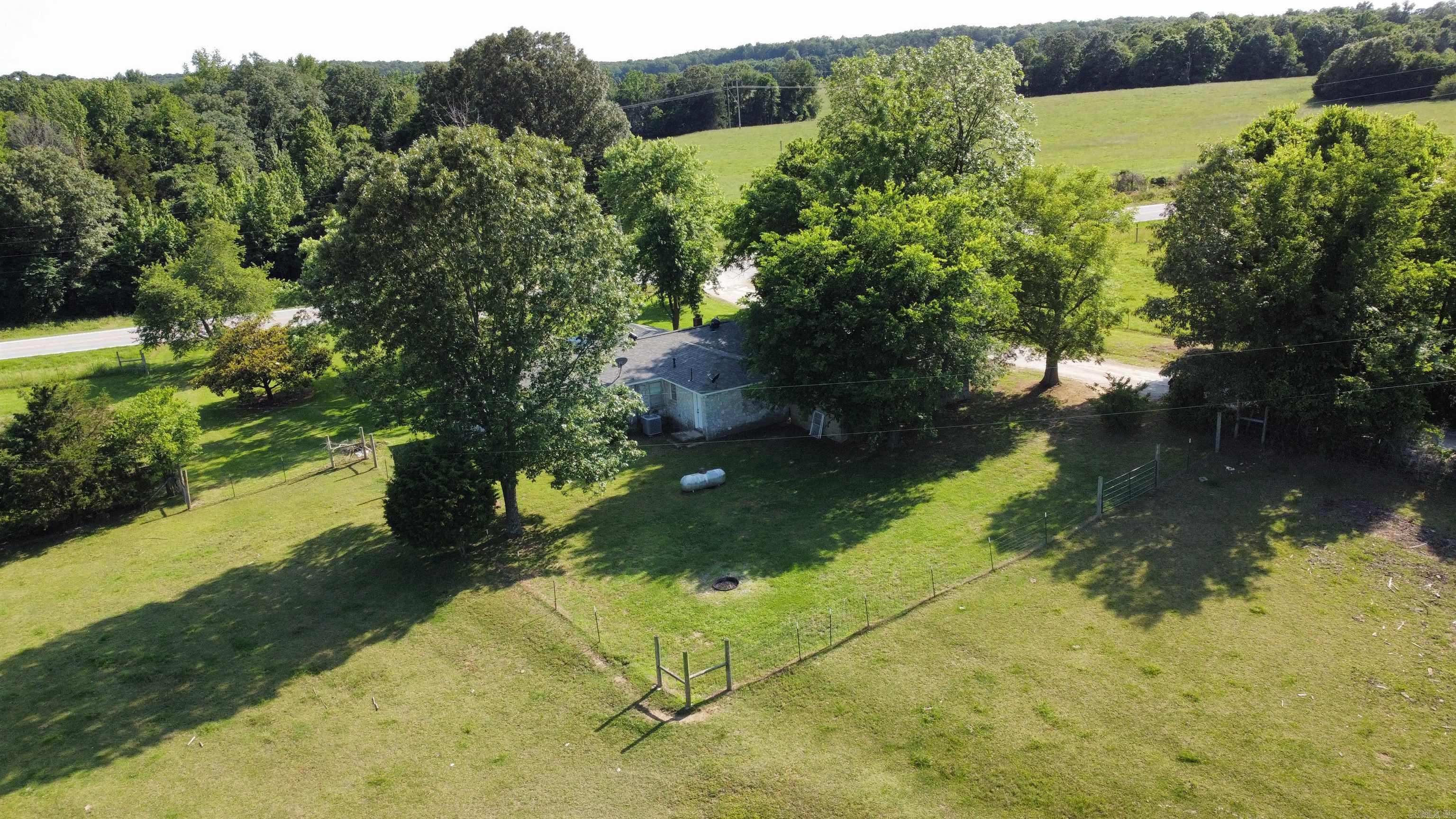 8815  White  Cord, AR