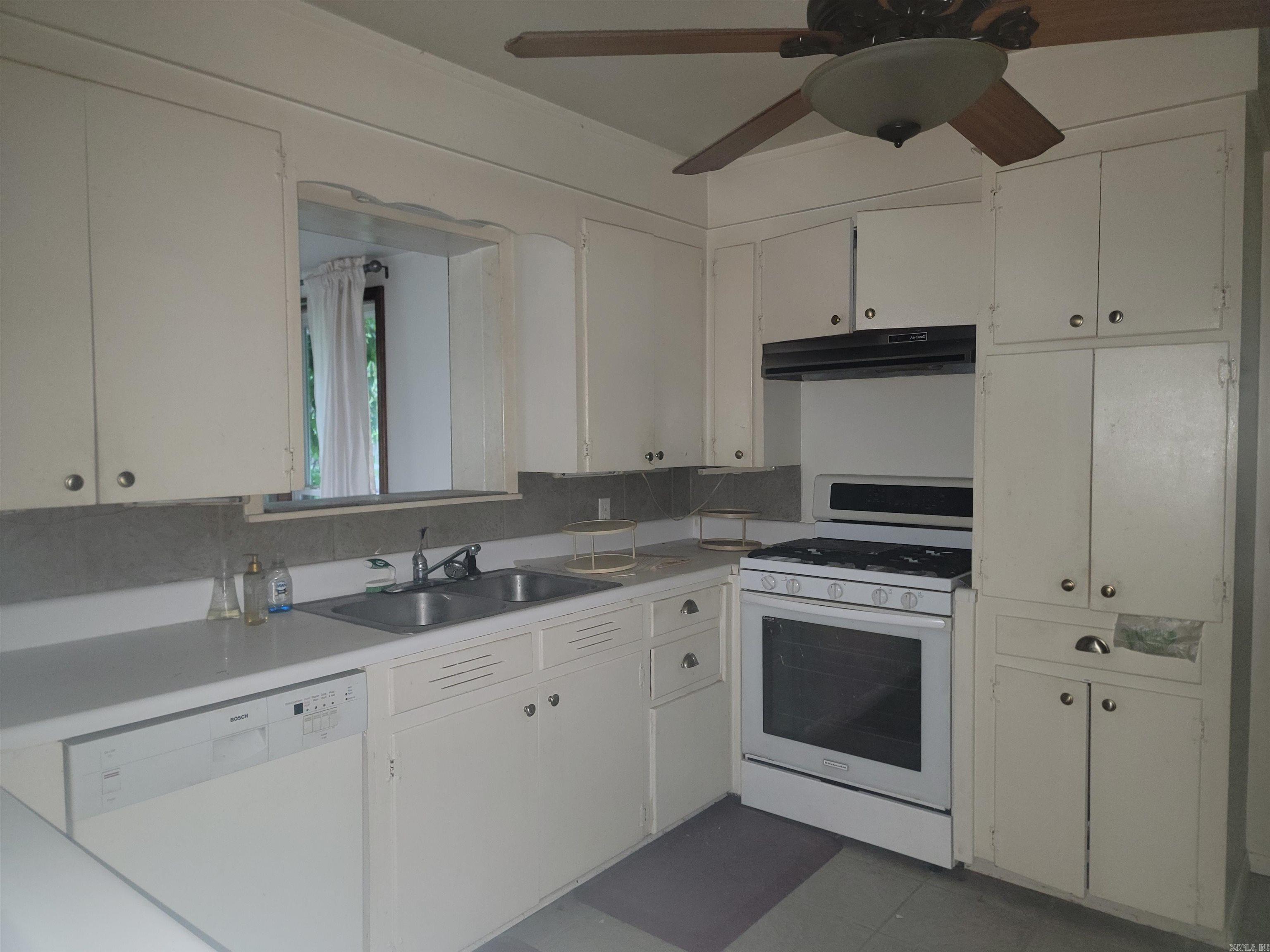 230  Colony  Dover, AR