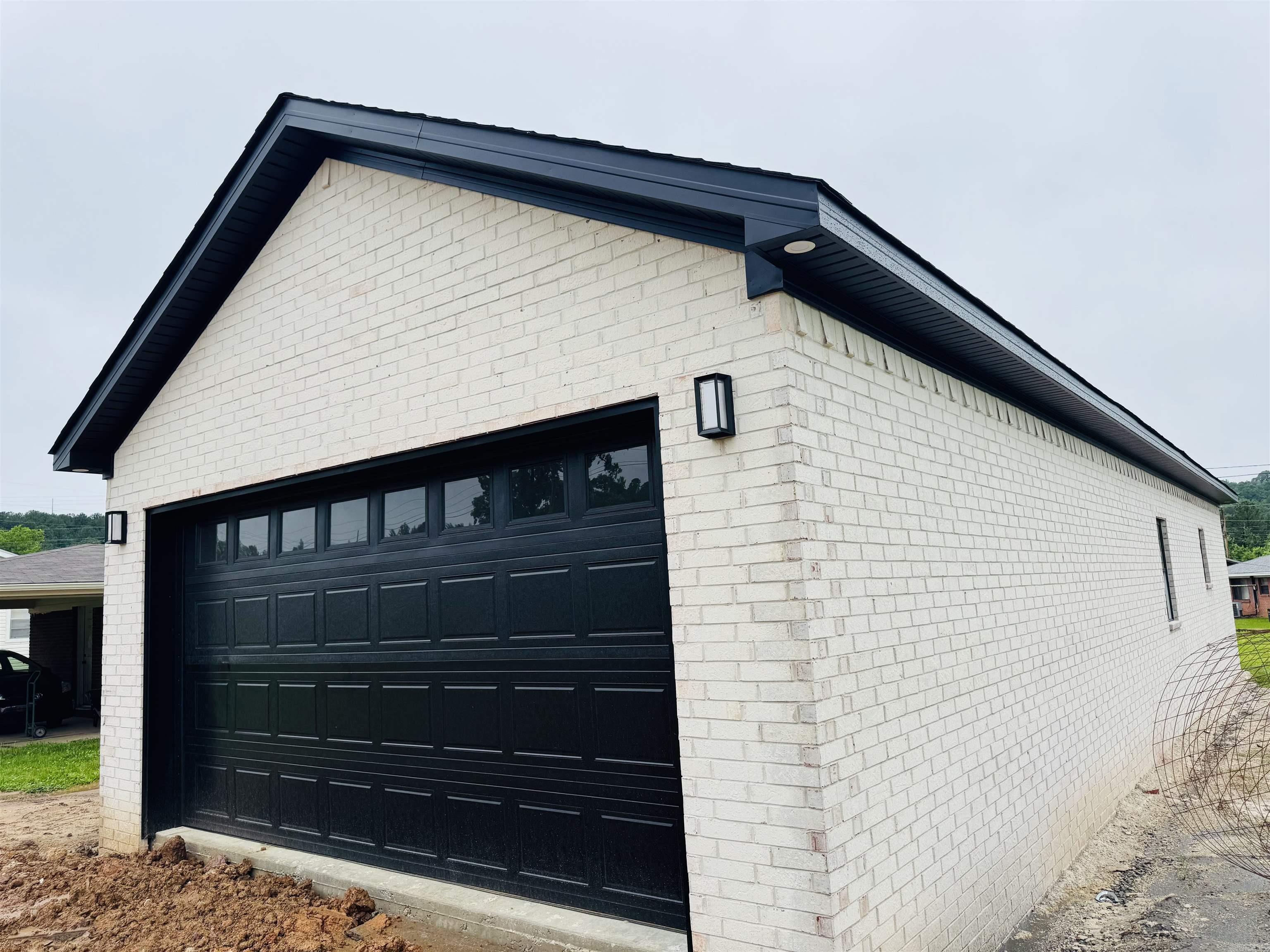 207 W military  North Little Rock, AR