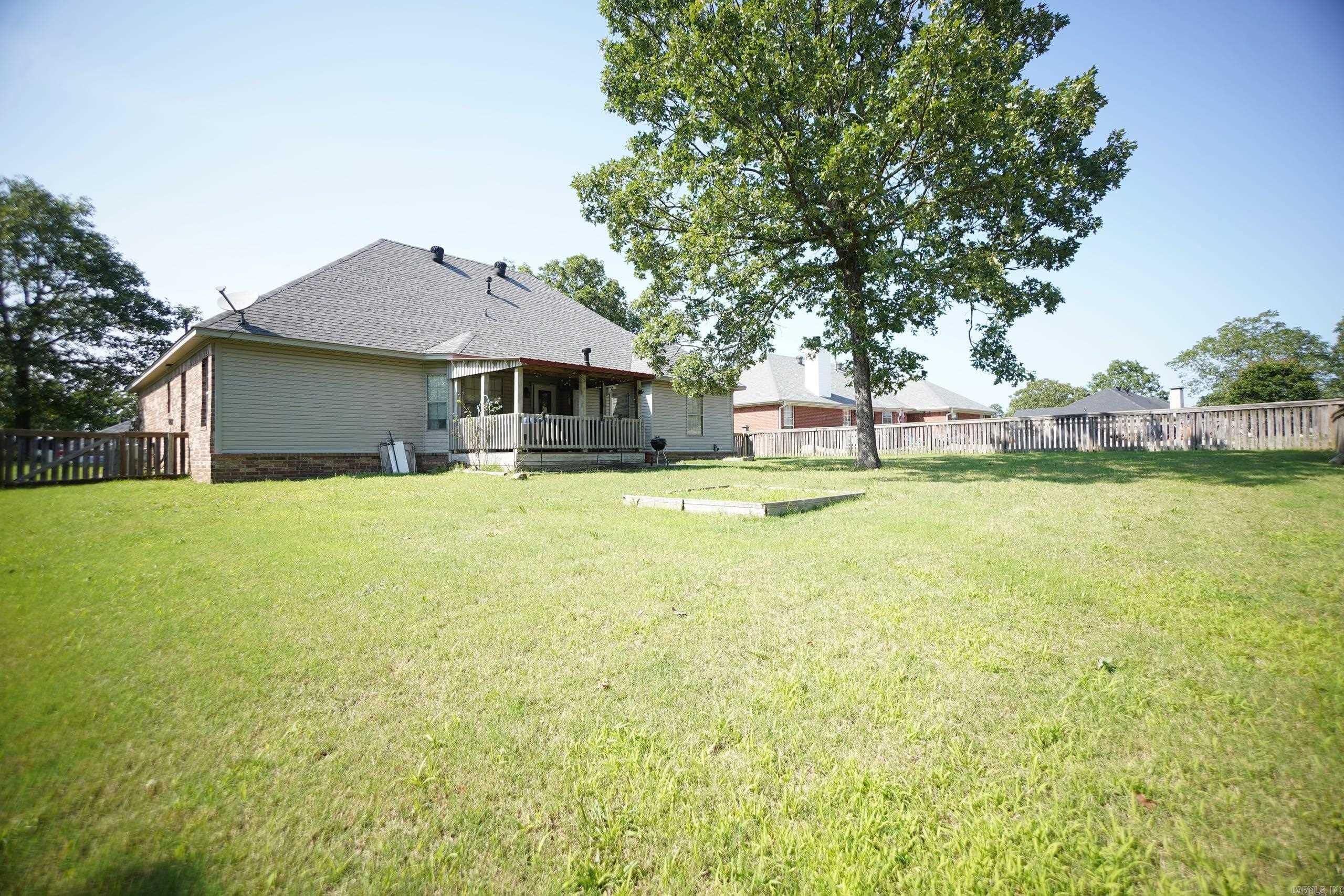 22 W Point  Maumelle, AR