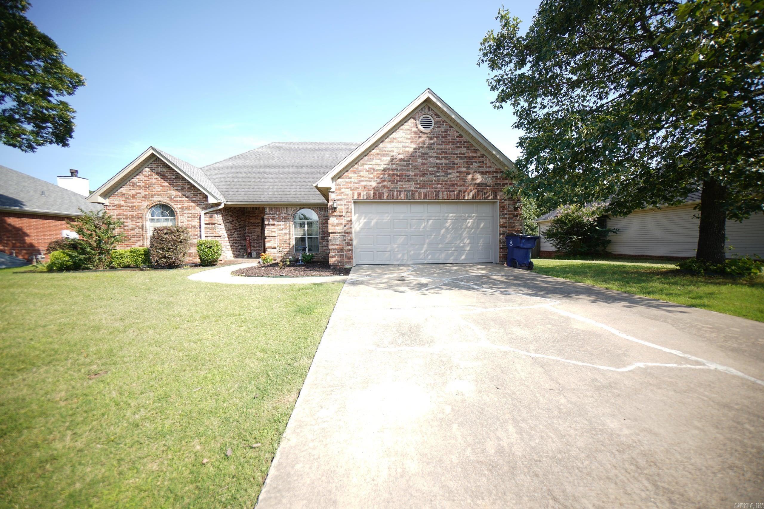 22 W Point  Maumelle, AR