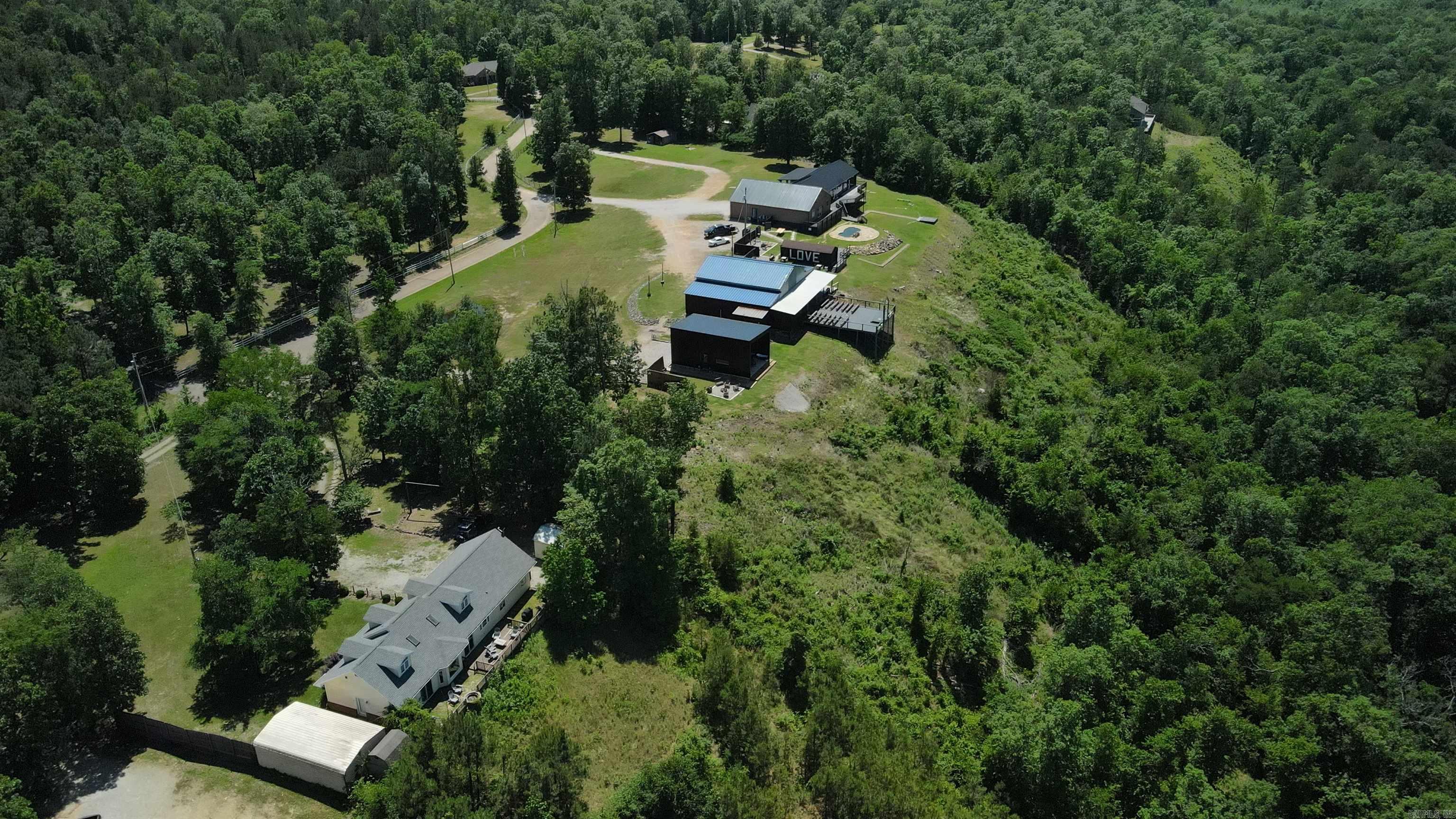 157 E Hawkview  Royal, AR
