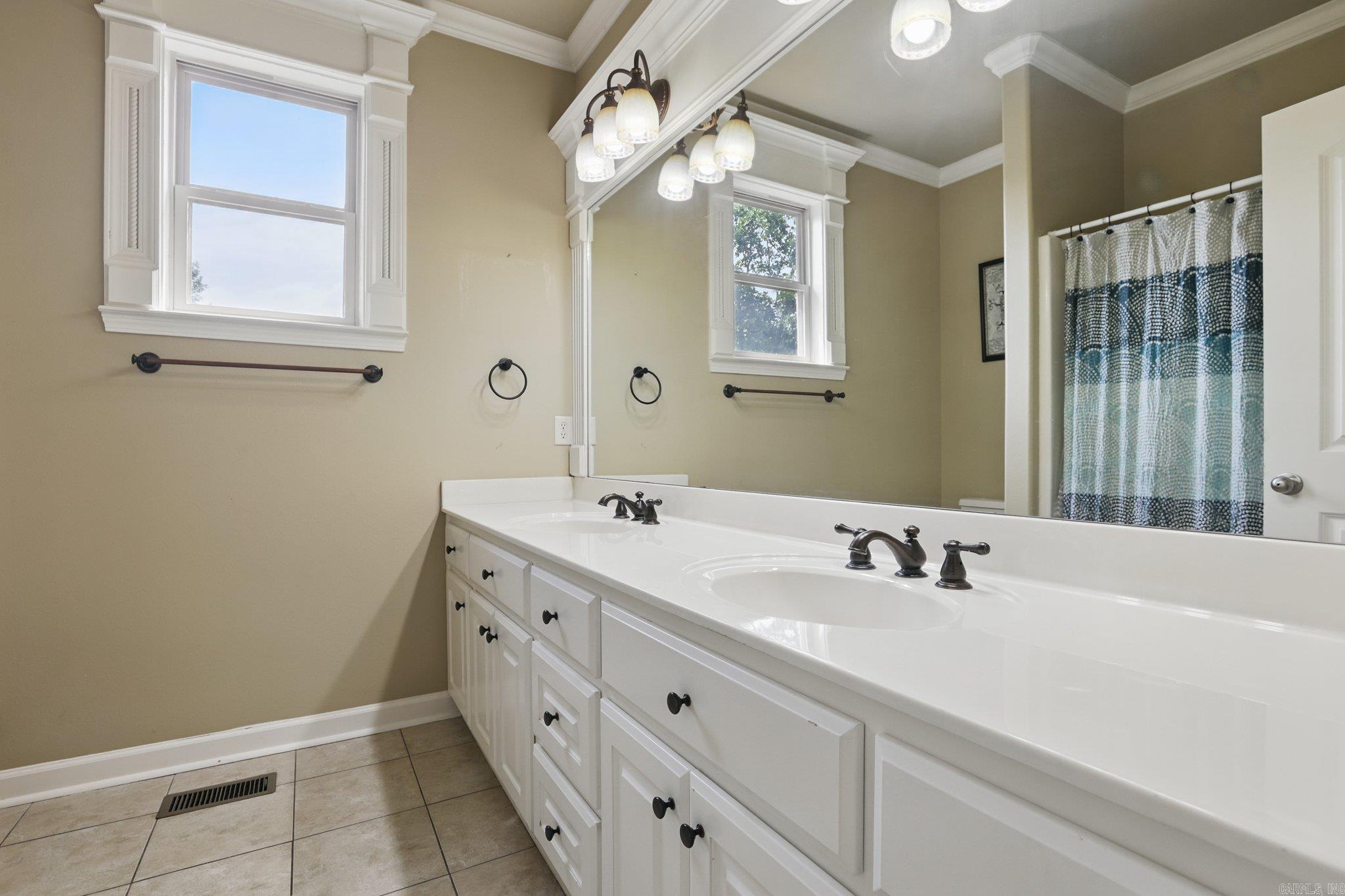 12  Woodfern Dr  Little Rock, AR