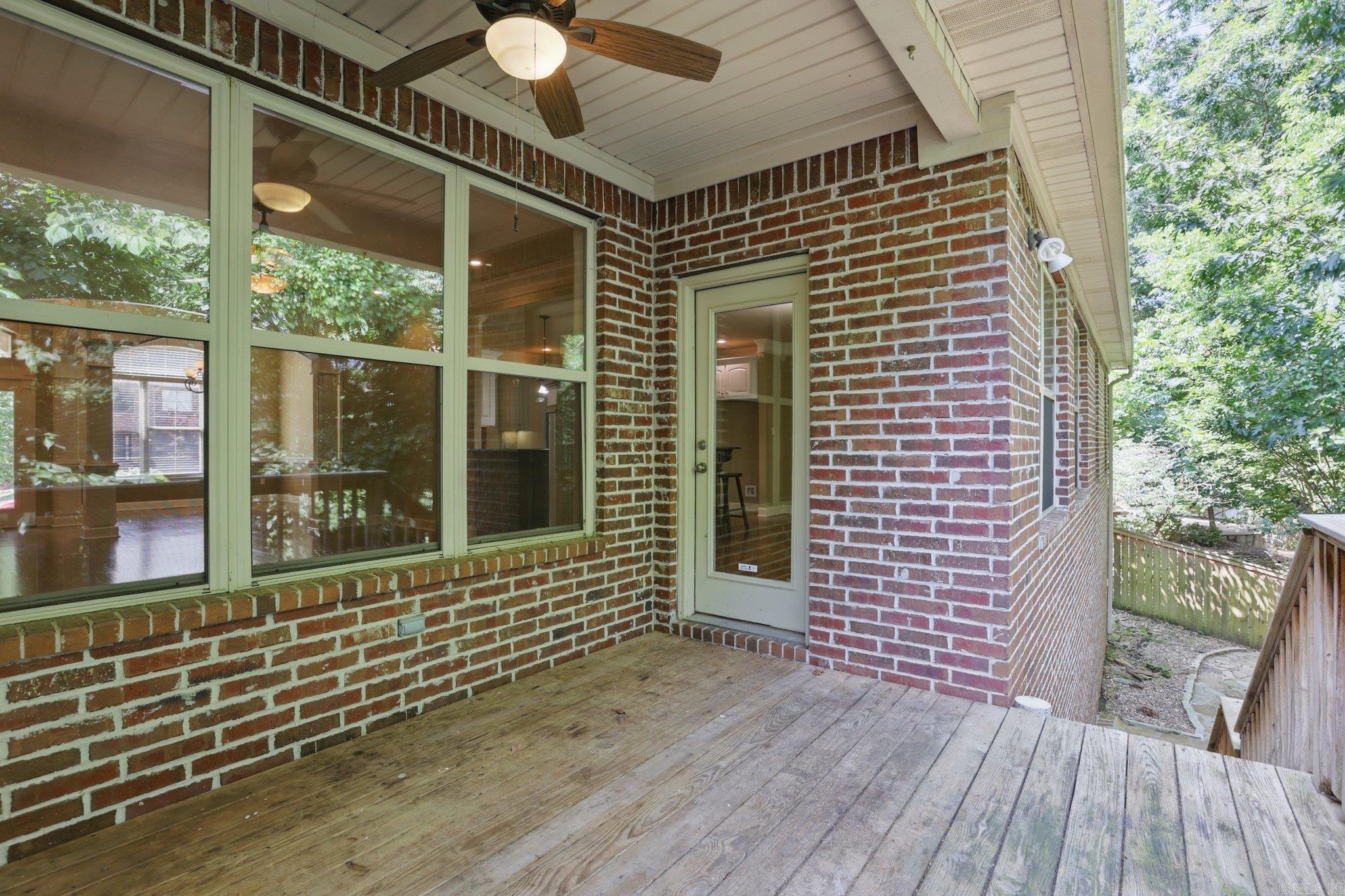 12  Woodfern Dr  Little Rock, AR