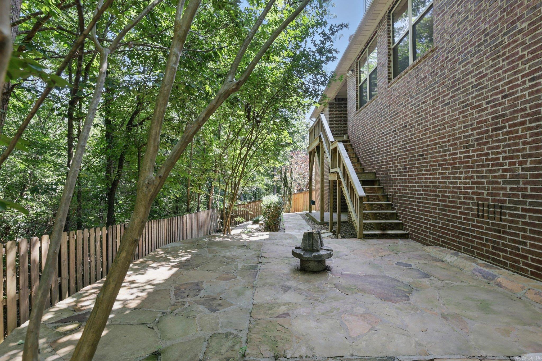 12  Woodfern Dr  Little Rock, AR