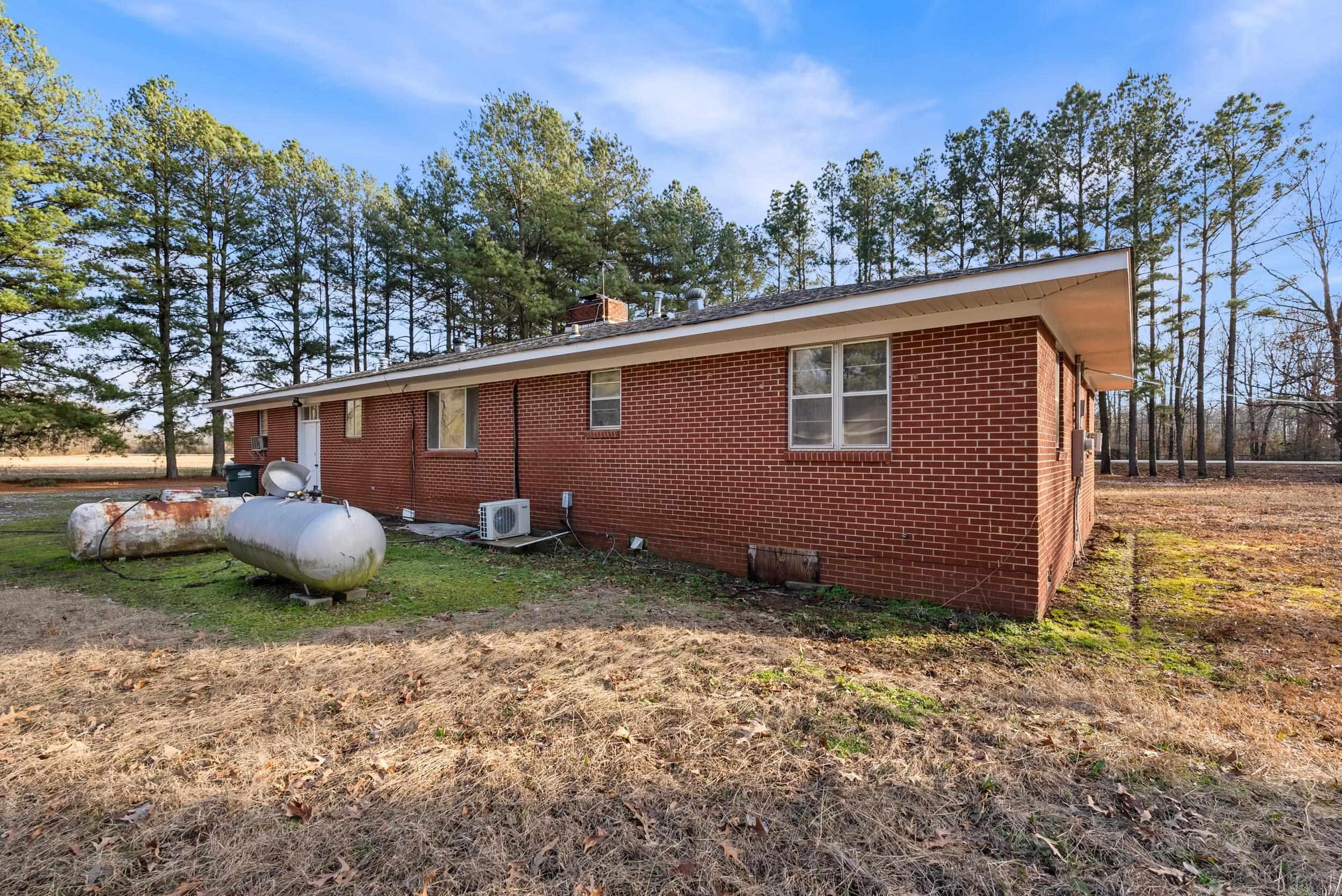 1127 E Highway 64  Bald Knob, AR