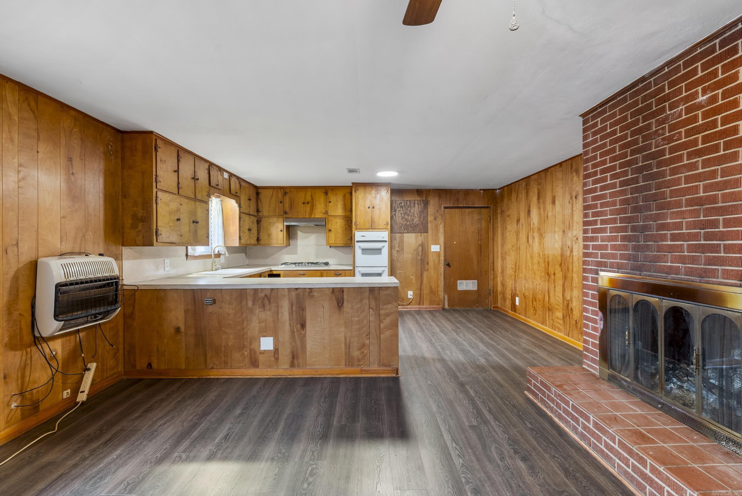 1127 E Highway 64  Bald Knob, AR