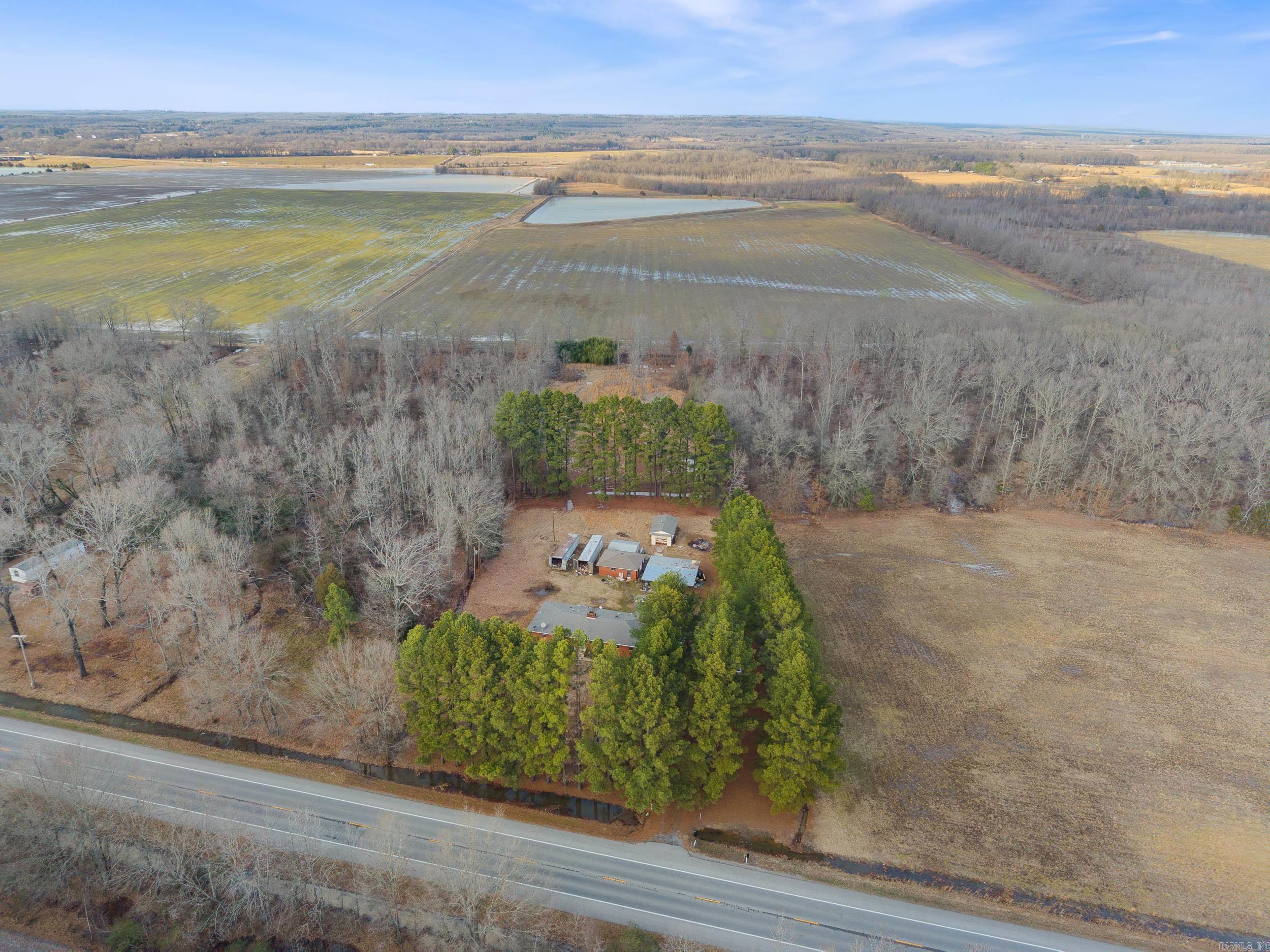 1127 E Highway 64  Bald Knob, AR